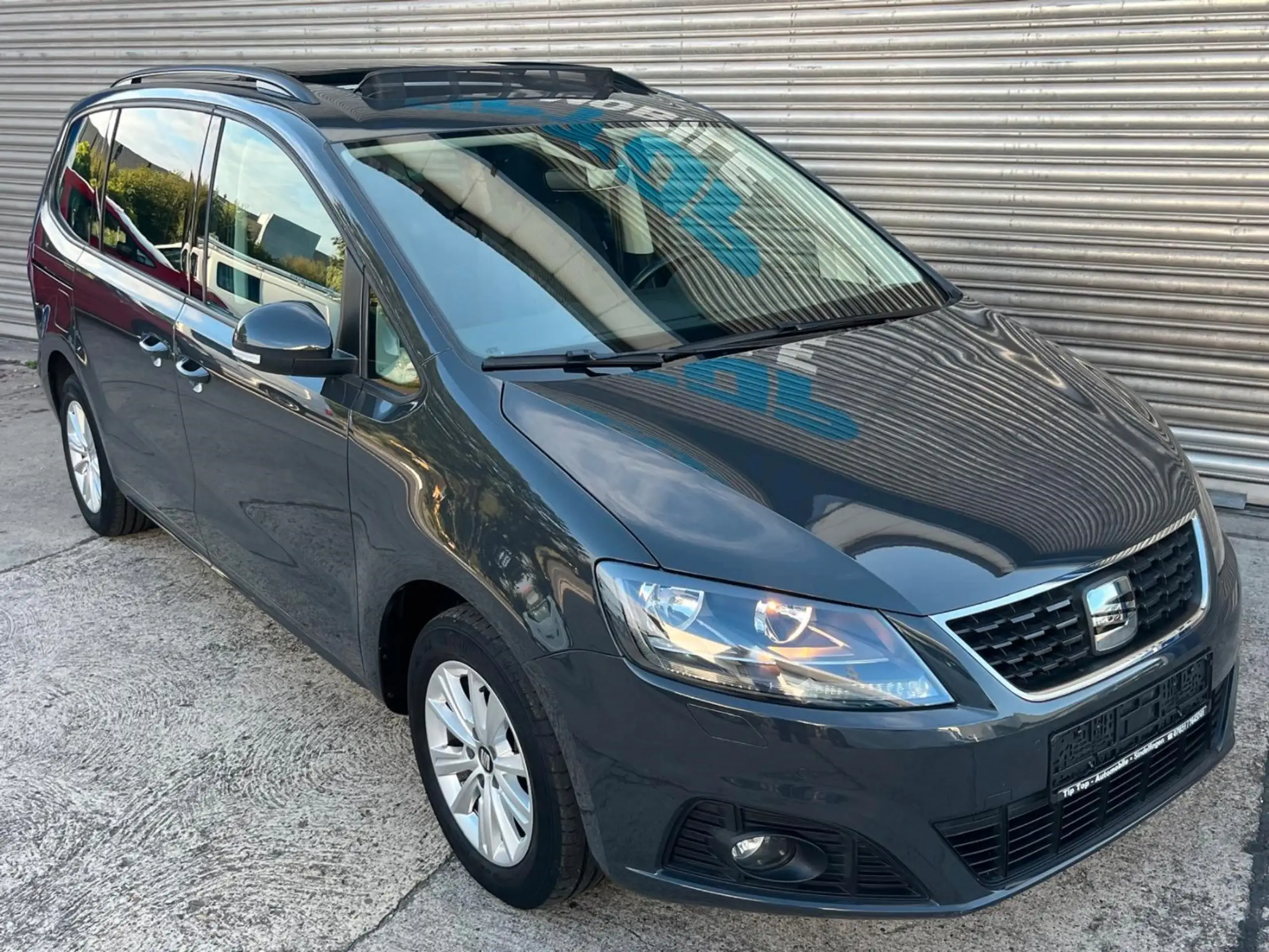 SEAT - Alhambra