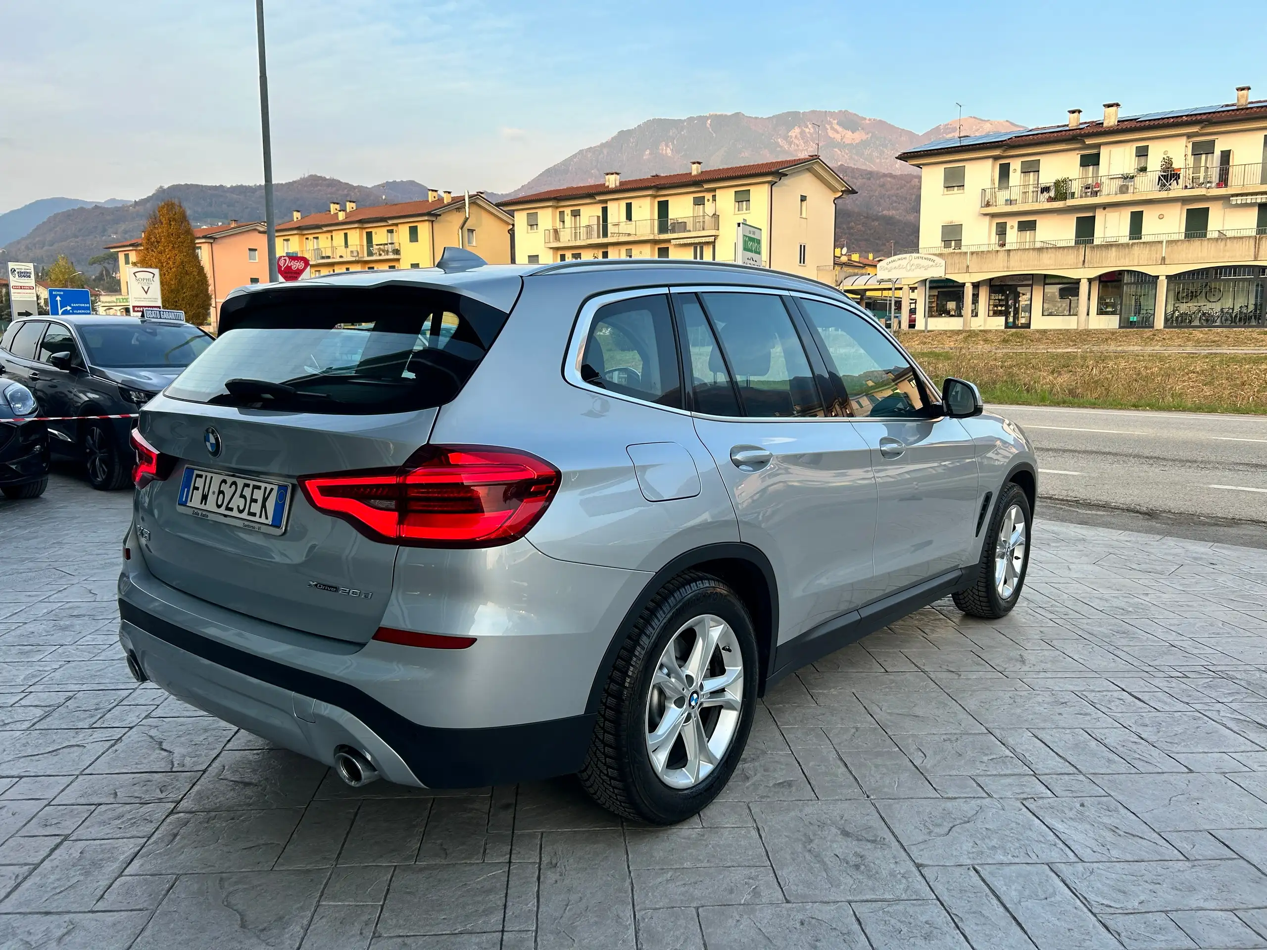 BMW - X3