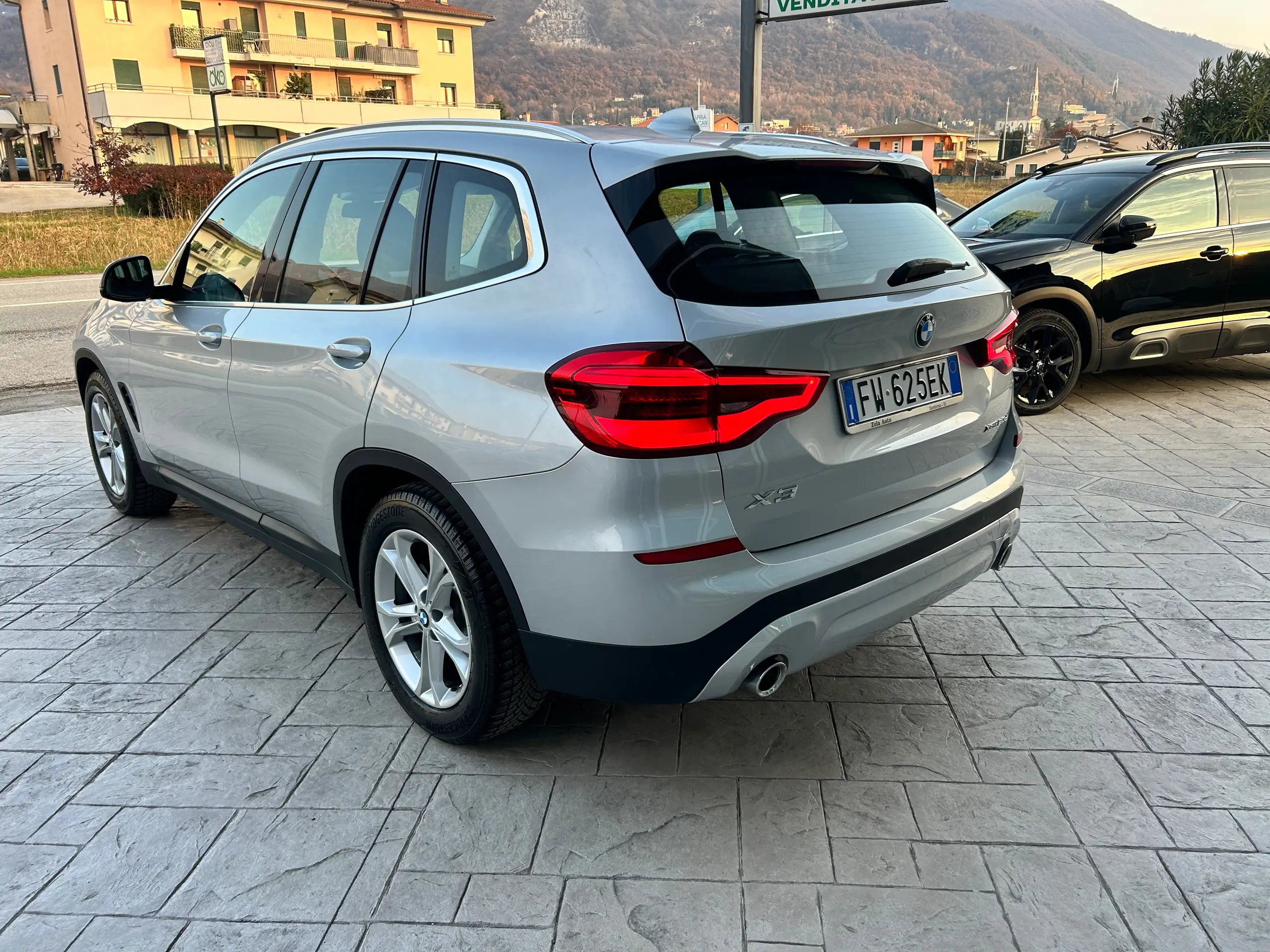 BMW - X3