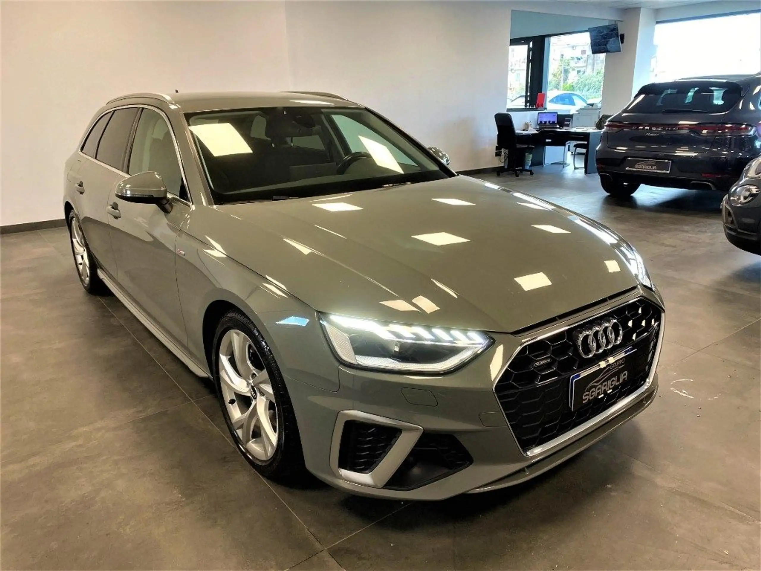 Audi A4 2021