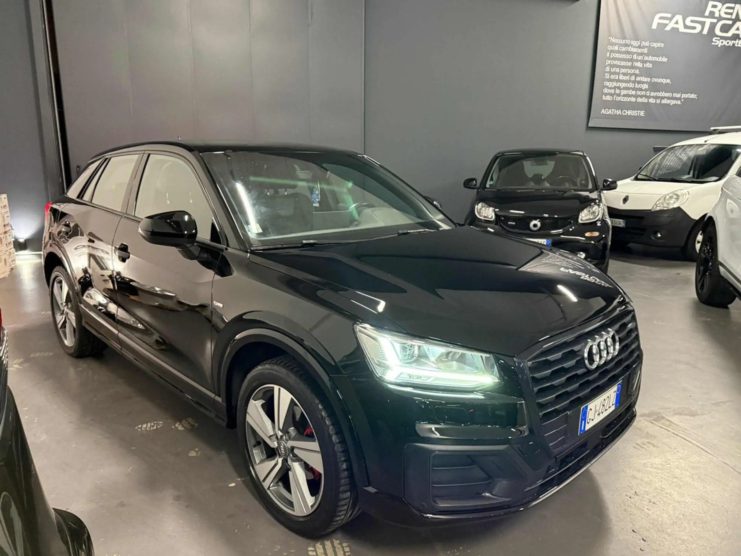 Audi - Q2