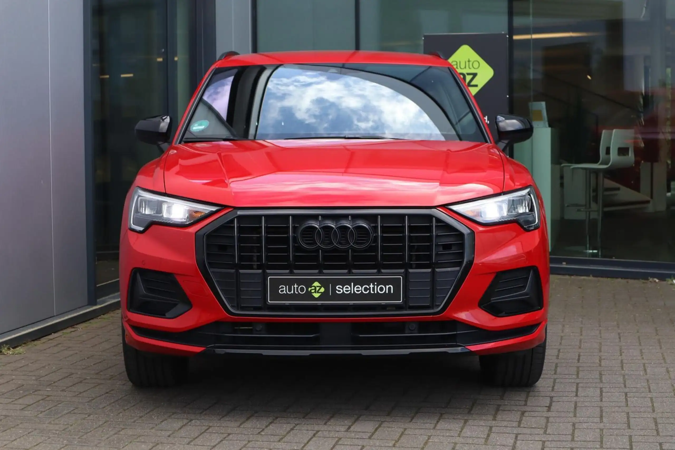 Audi - Q3