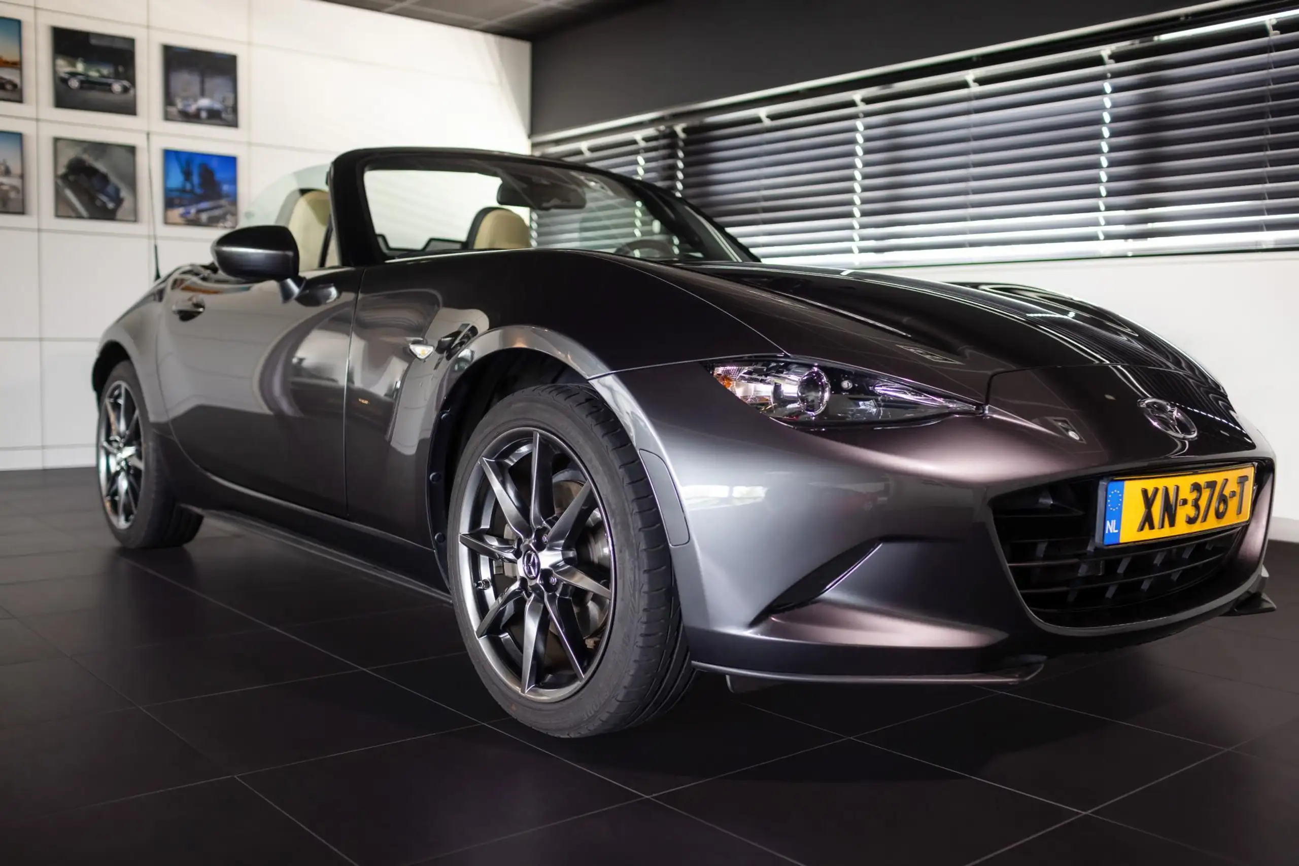 Mazda - MX-5