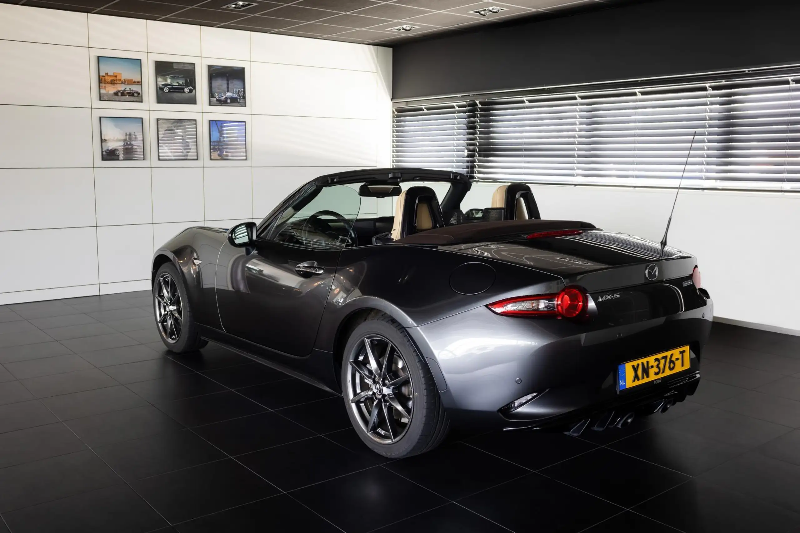 Mazda - MX-5