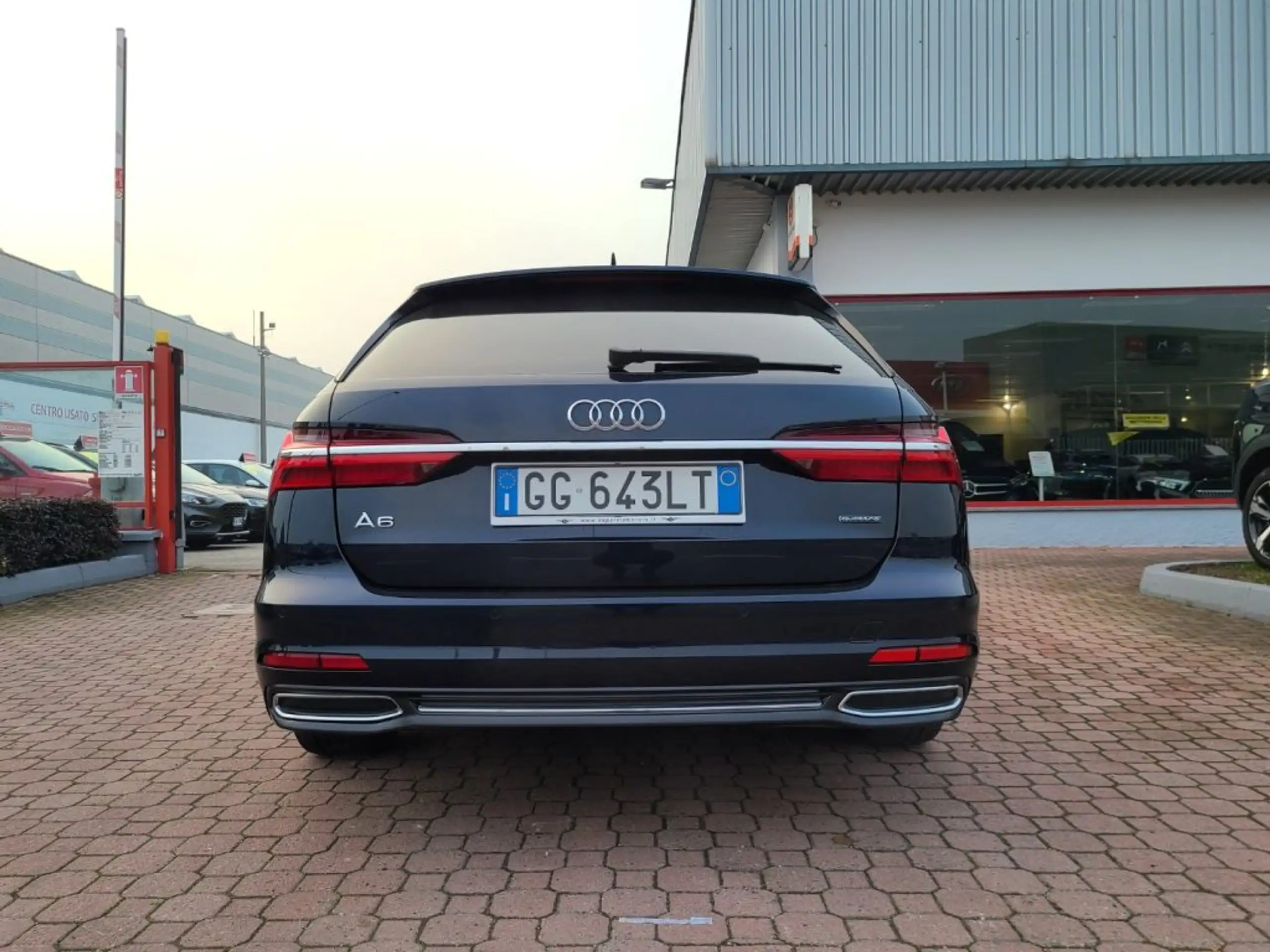 Audi - A6