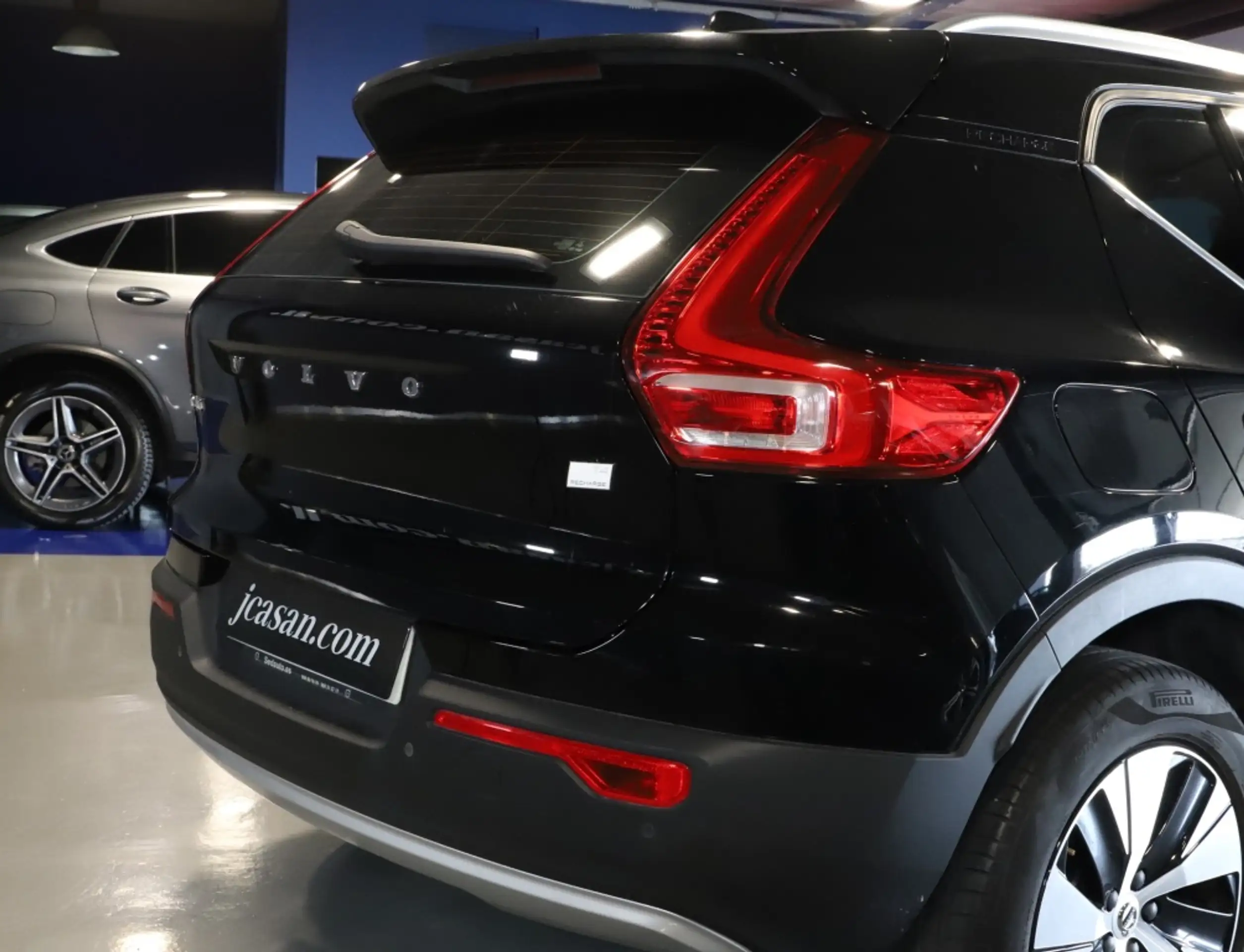 Volvo - XC40