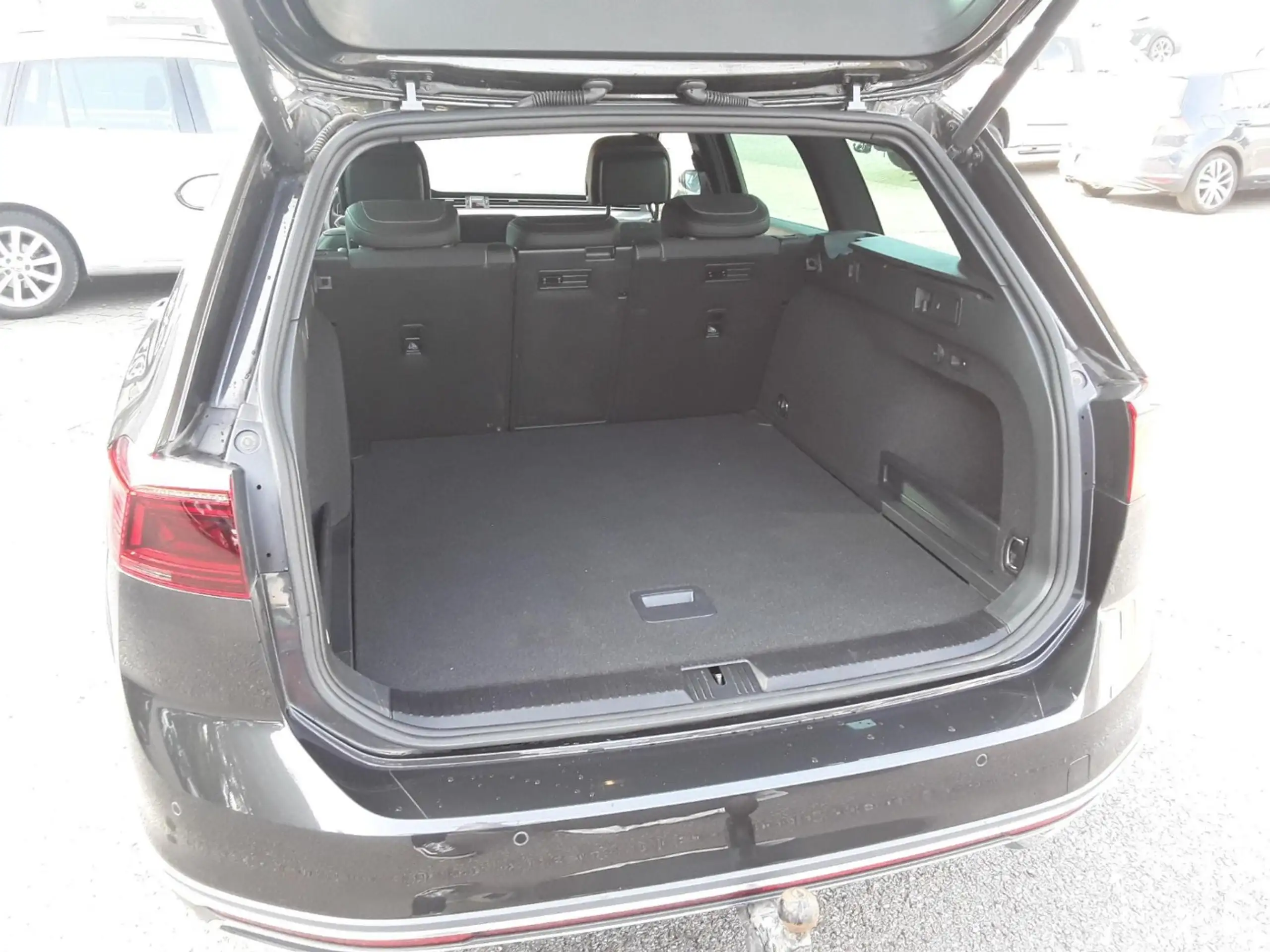 Volkswagen - Passat Alltrack