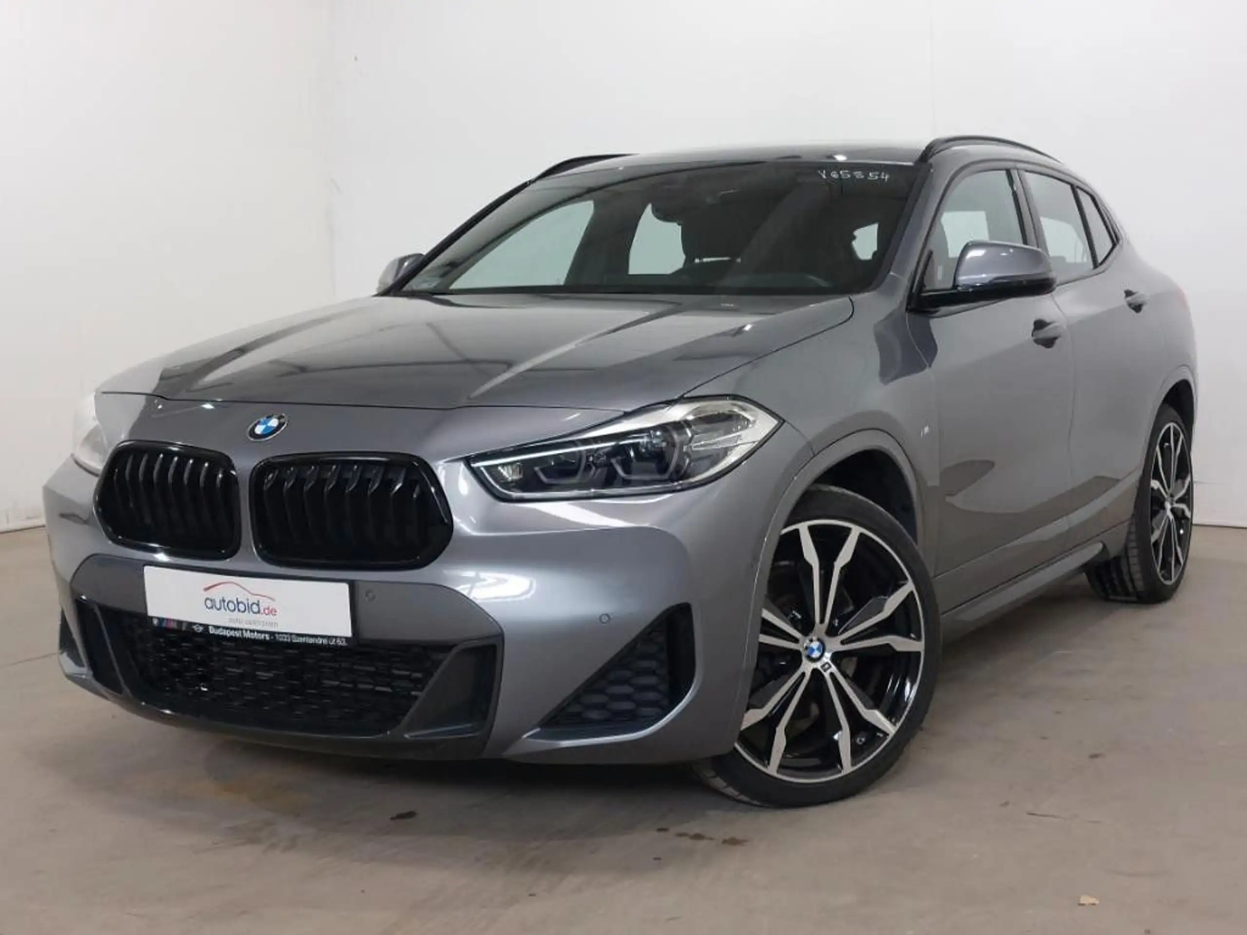 BMW - X2