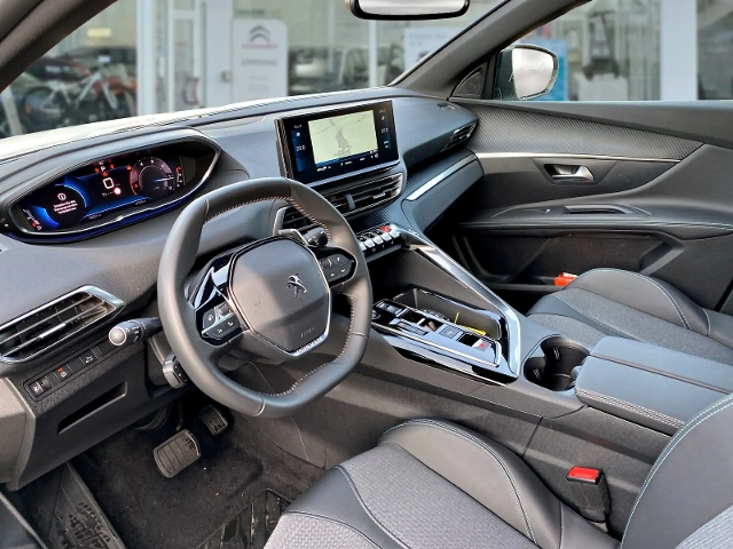 Peugeot - 5008