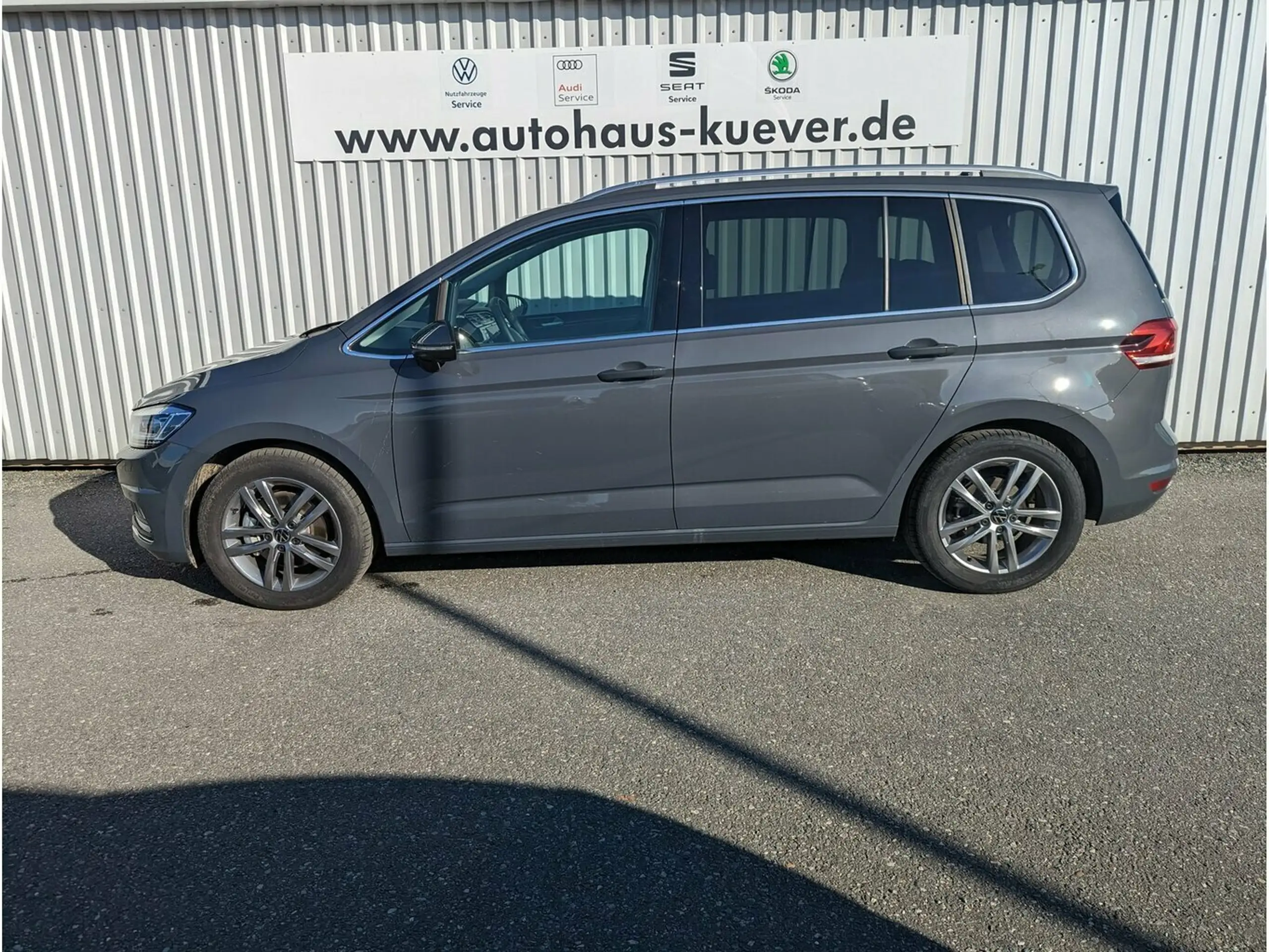 Volkswagen - Touran