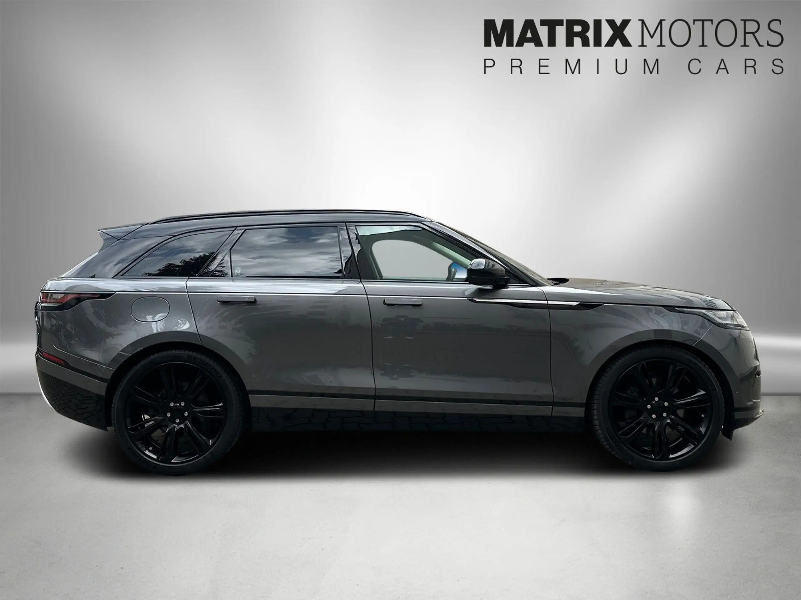 Land Rover - Range Rover Velar