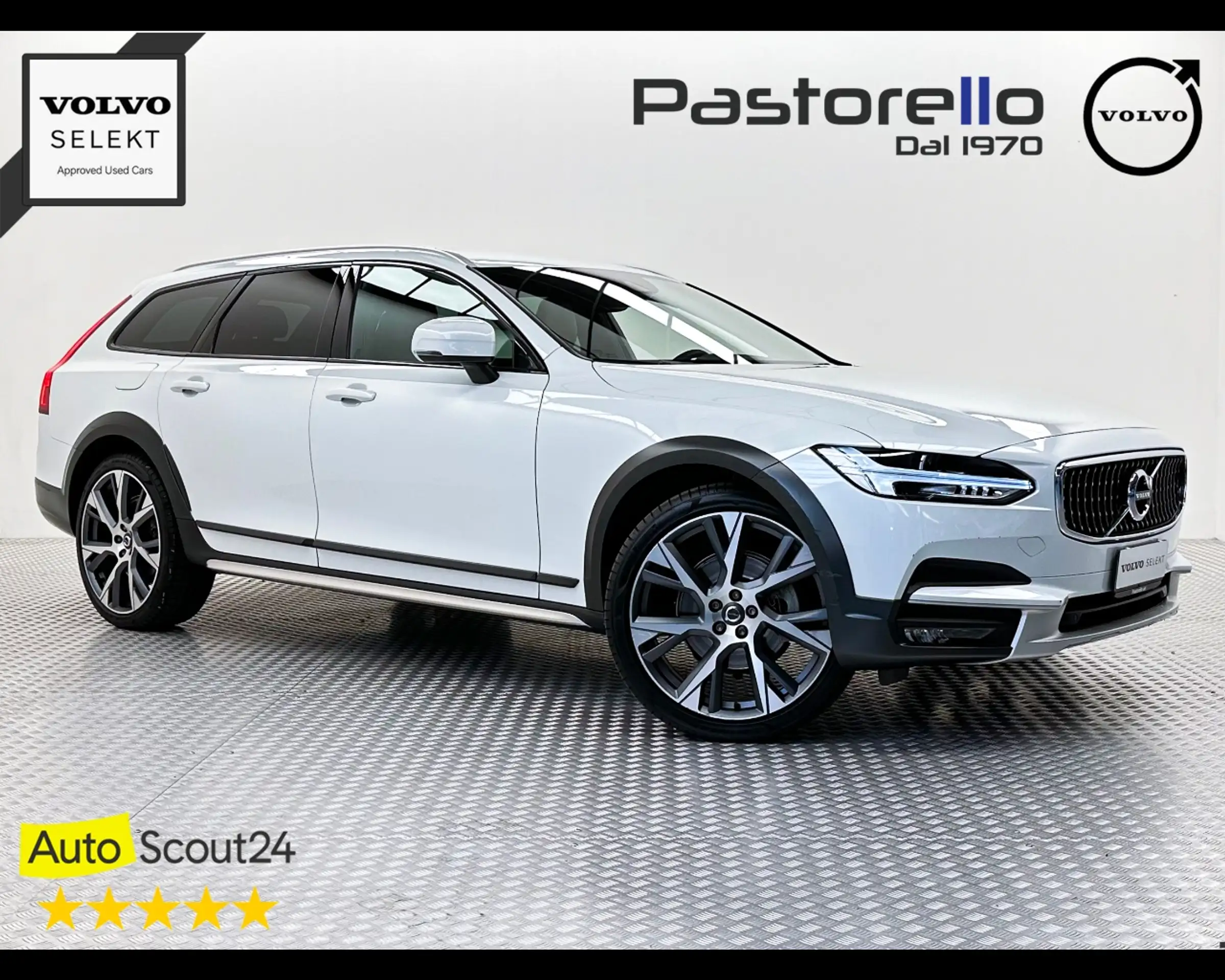 Volvo - V90 Cross Country