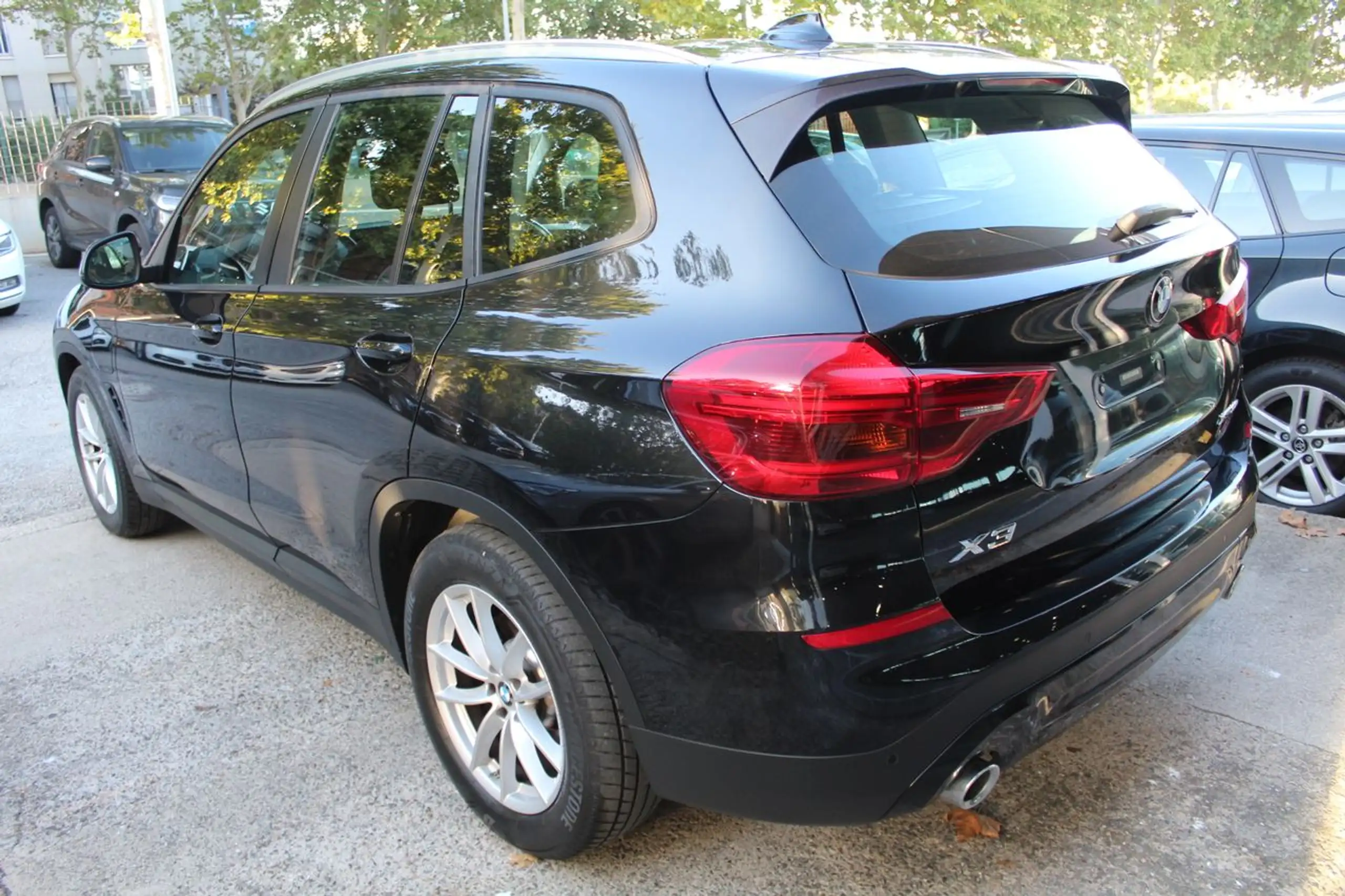 BMW - X3