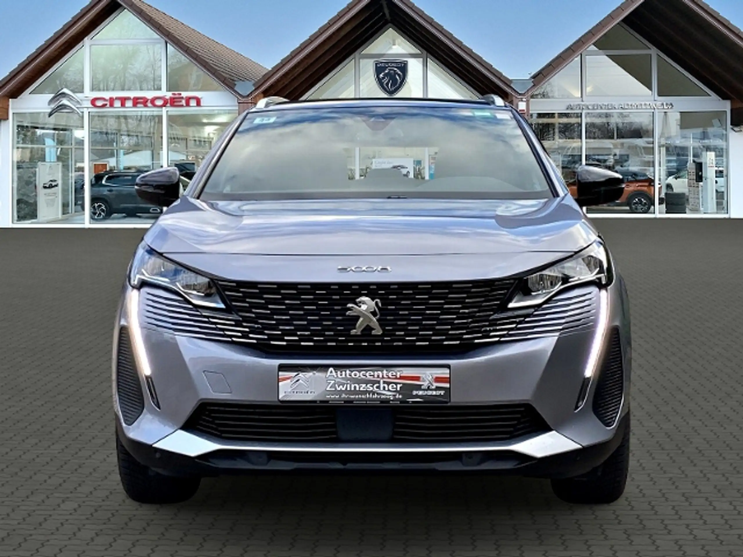 Peugeot - 5008