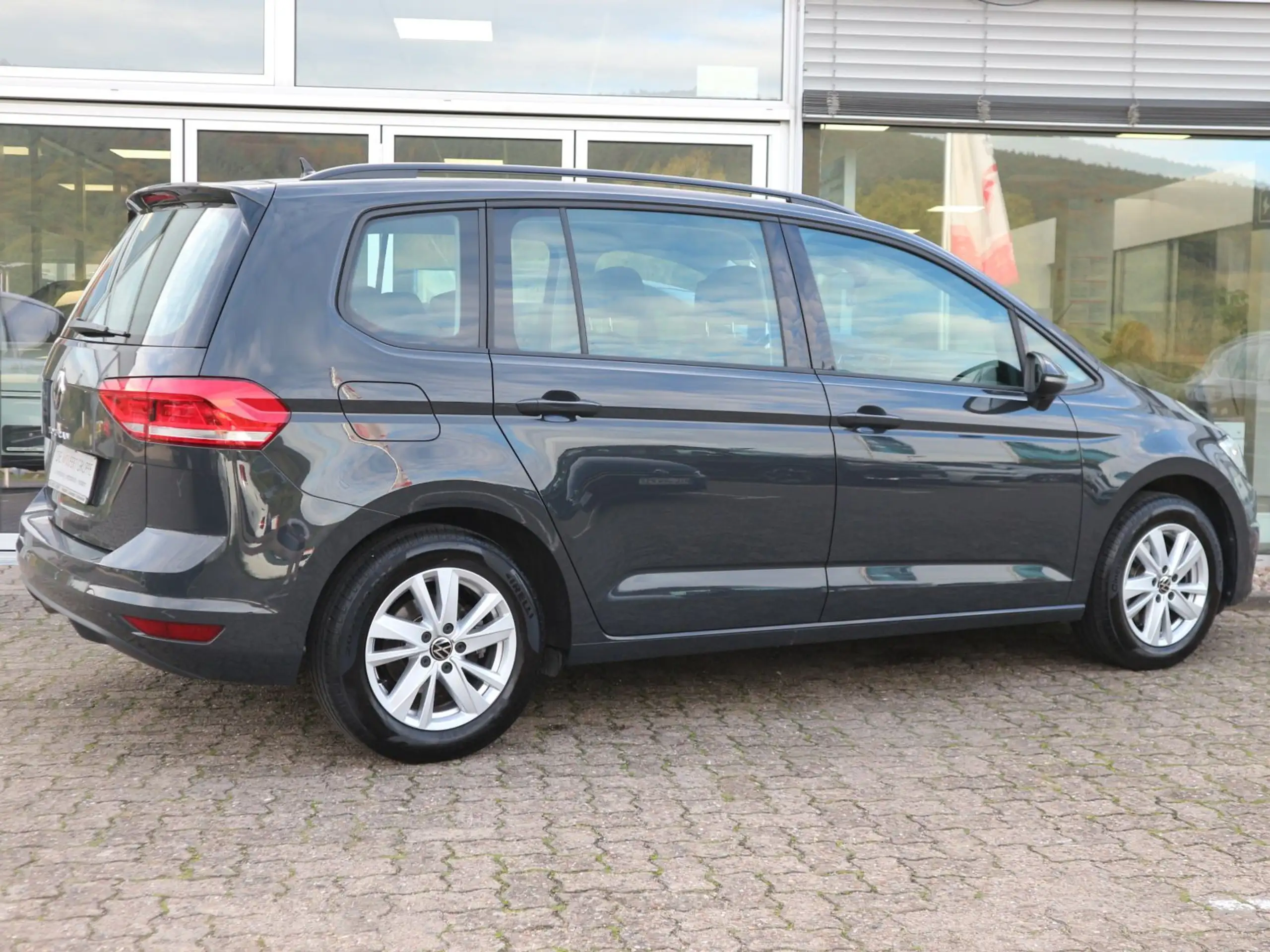 Volkswagen - Touran