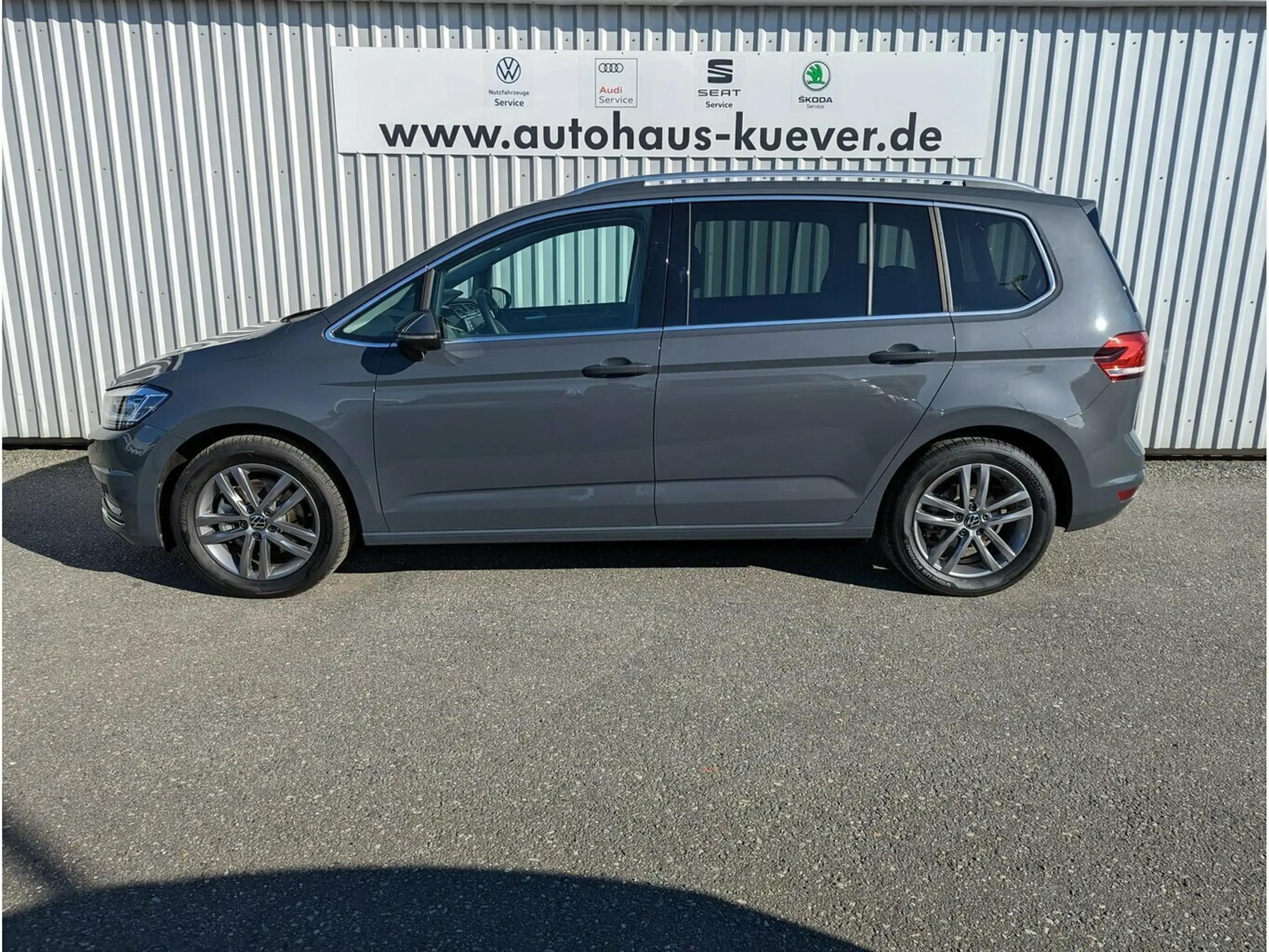 Volkswagen - Touran