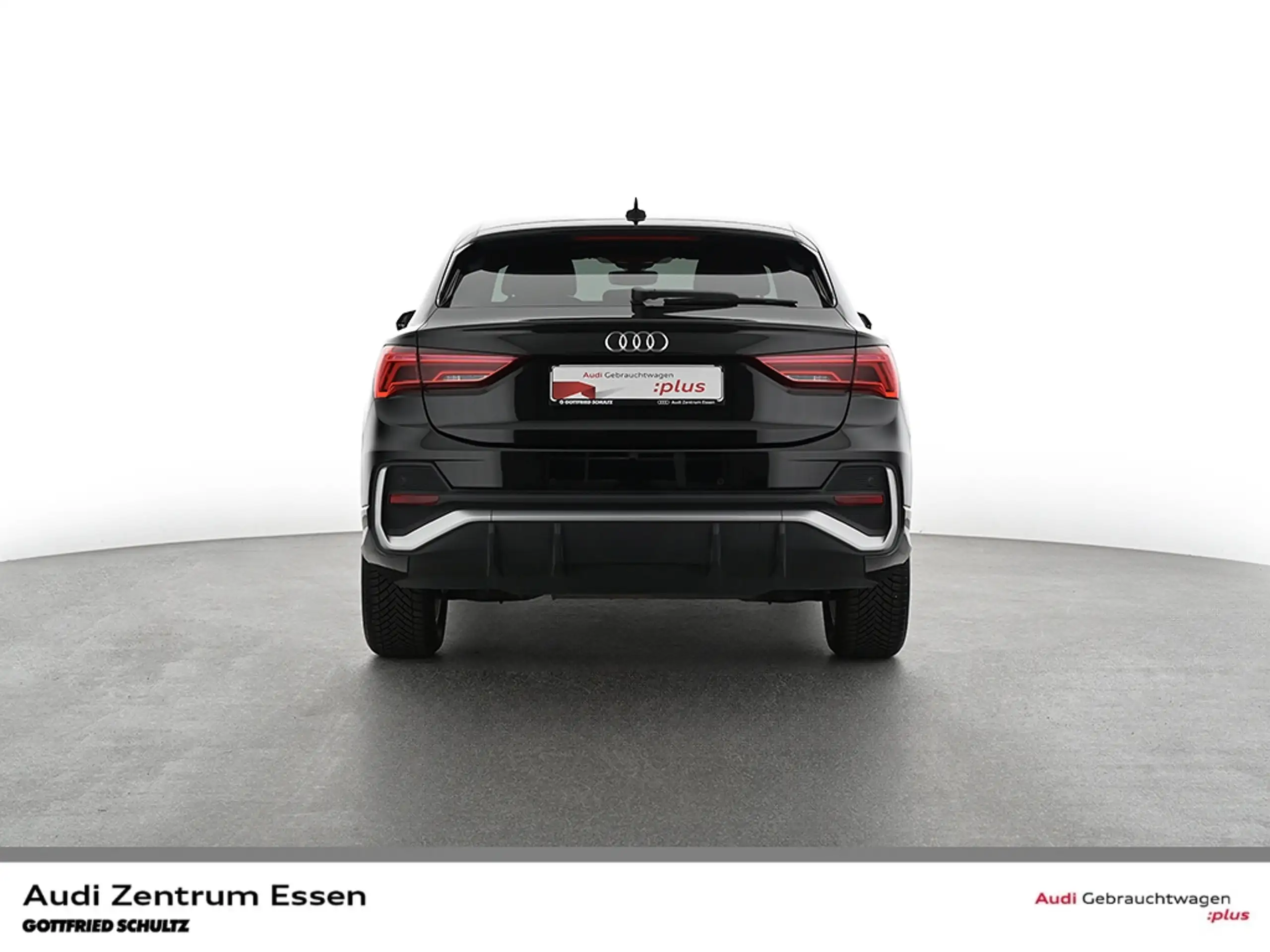 Audi - Q3