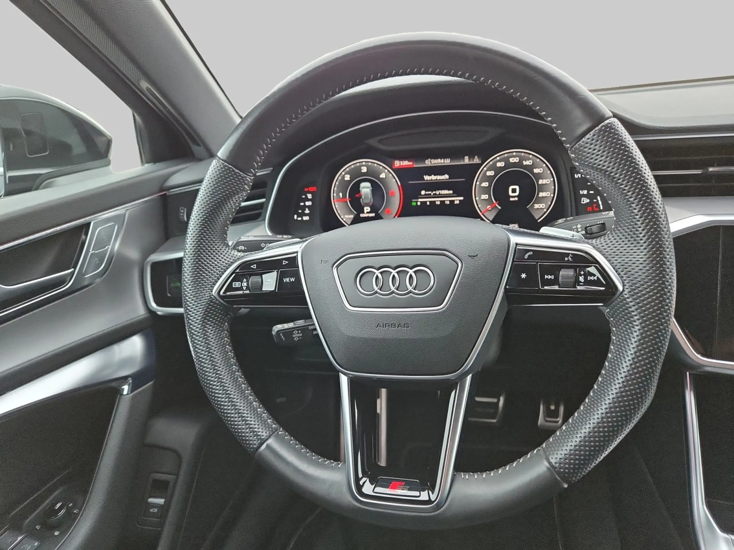 Audi - A6