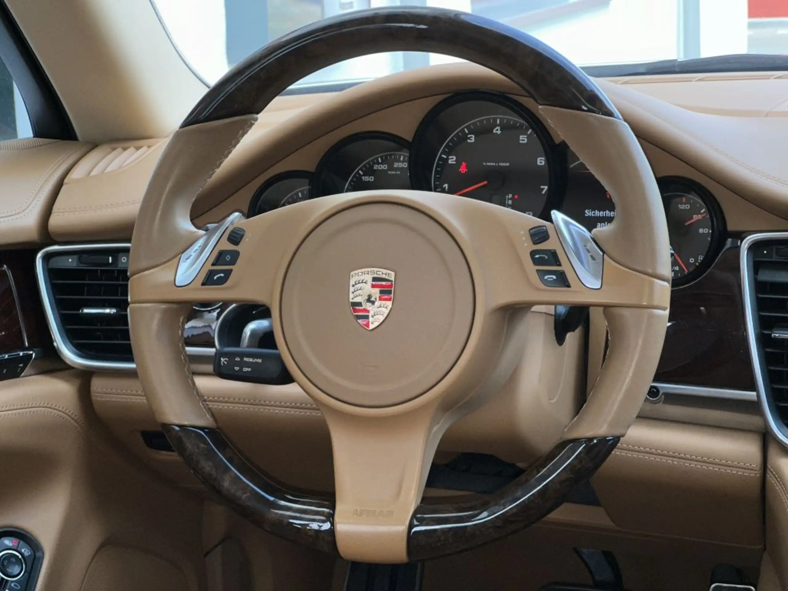 Porsche - Panamera