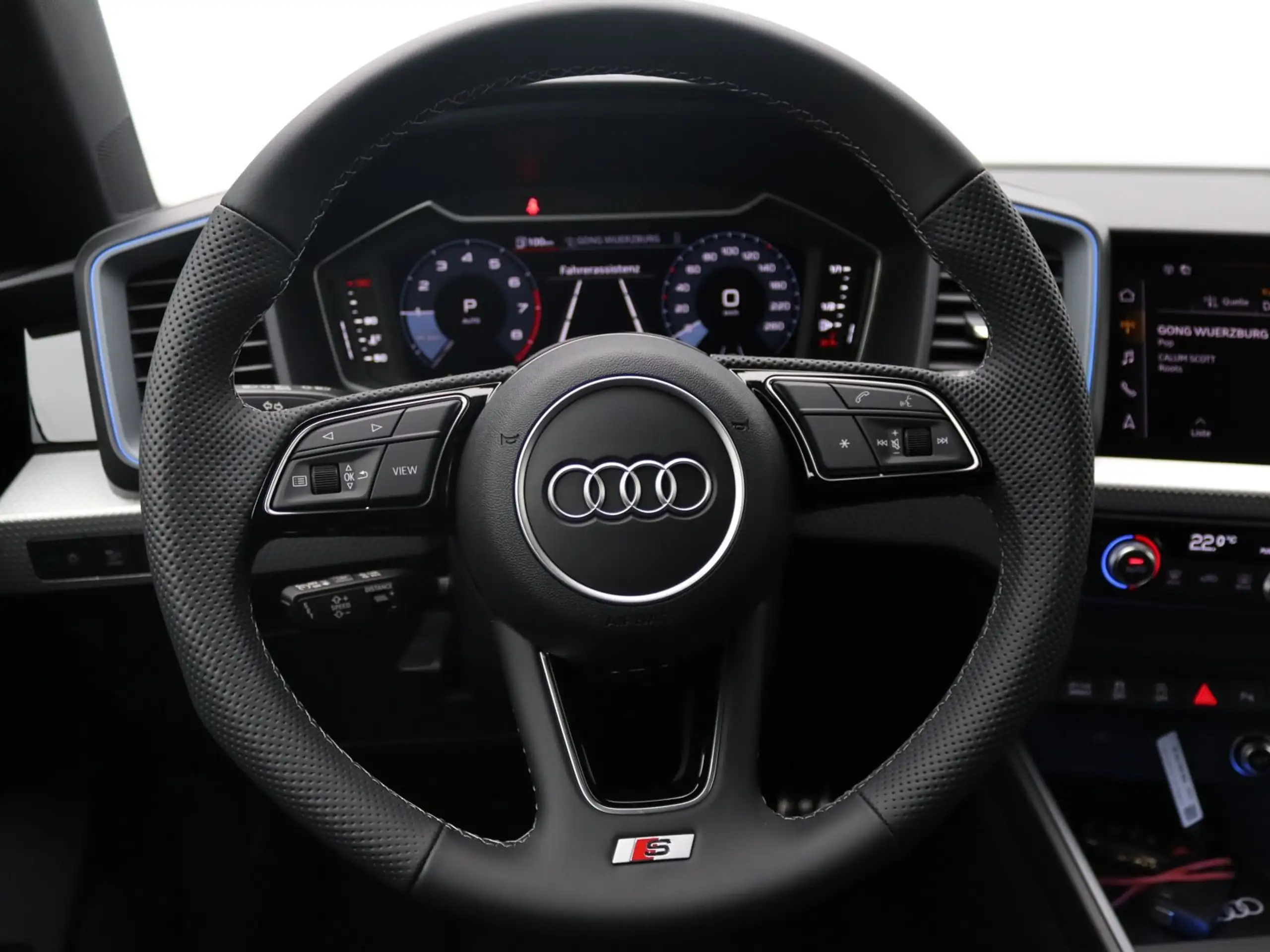 Audi - A1