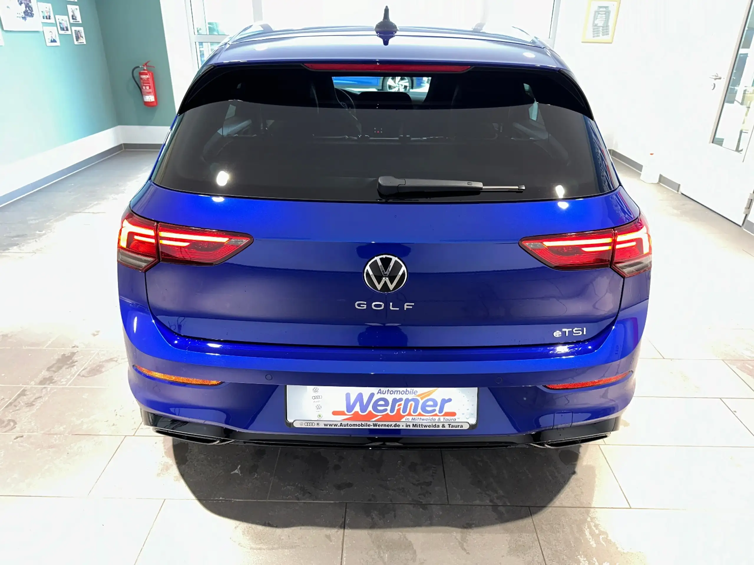 Volkswagen - Golf