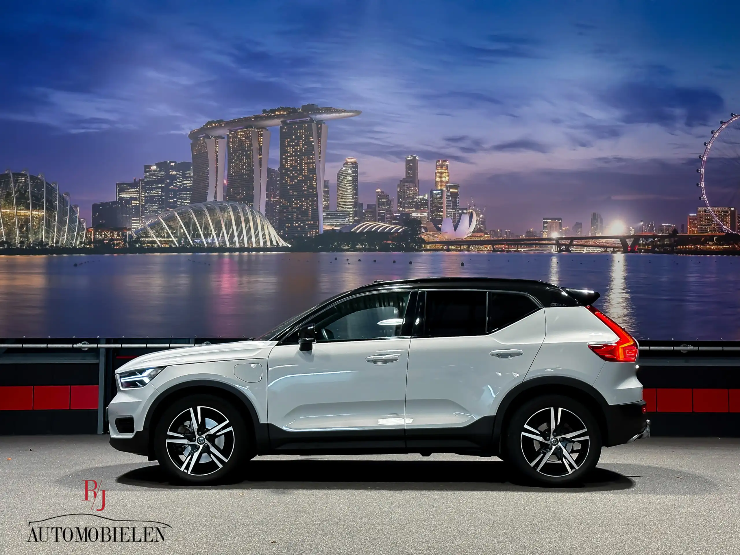 Volvo - XC40