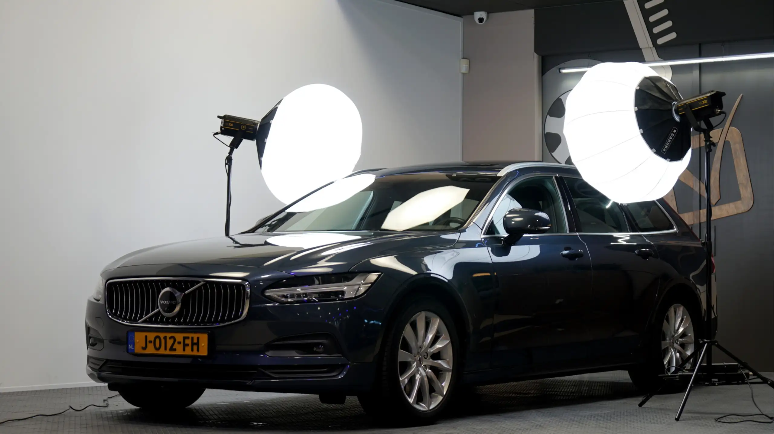 Volvo - V90