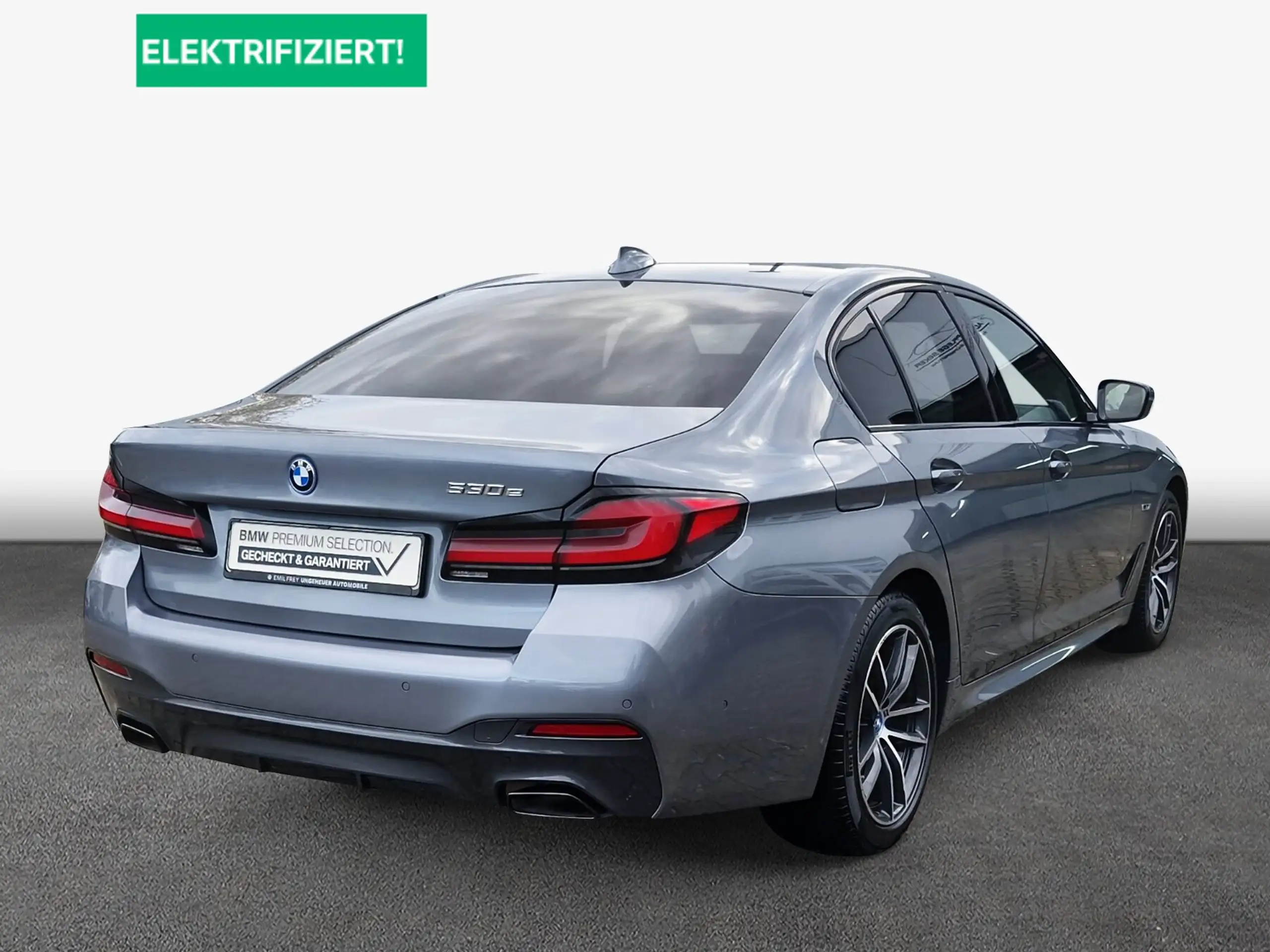 BMW - 530