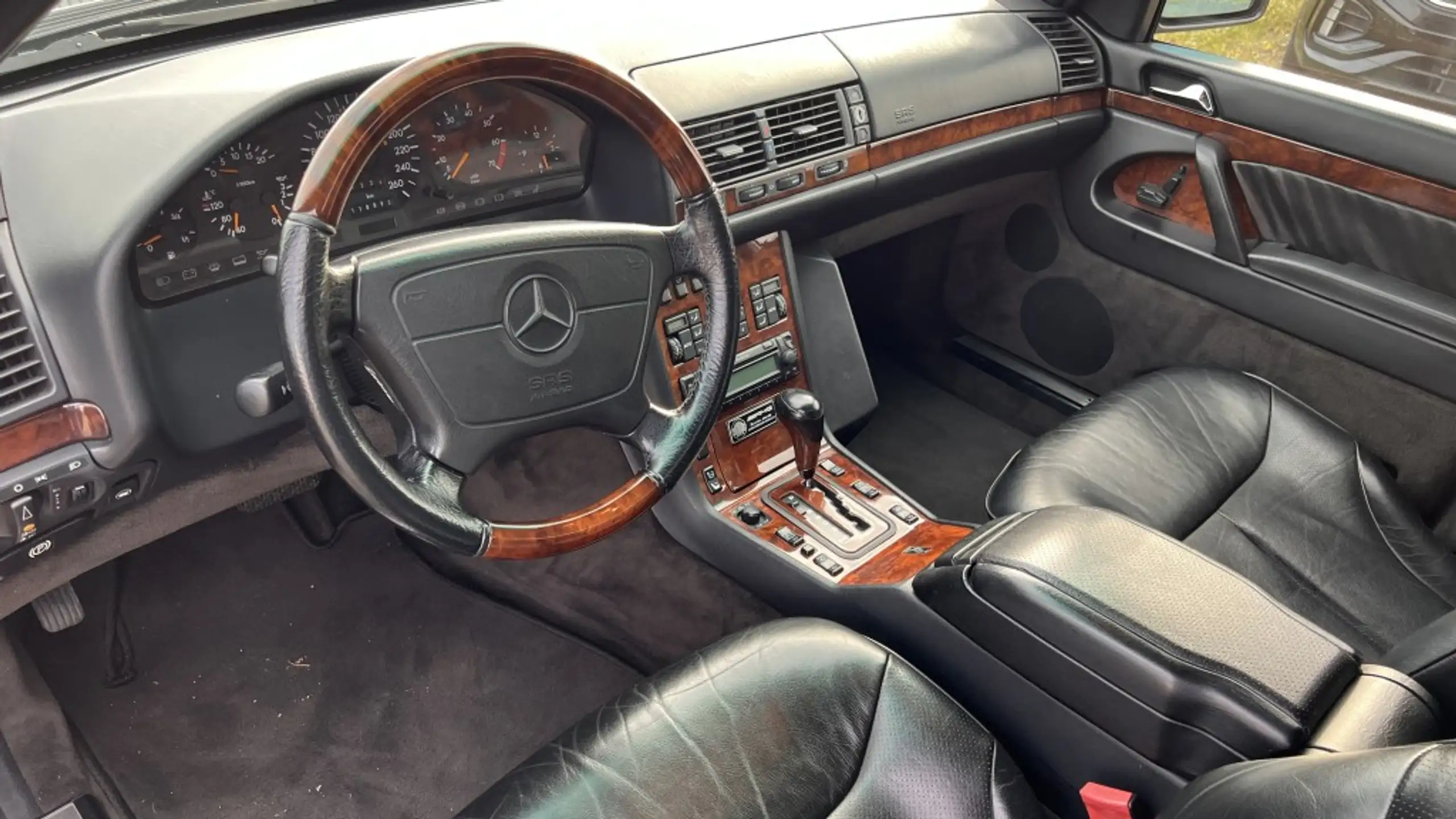 Mercedes-Benz - S 500