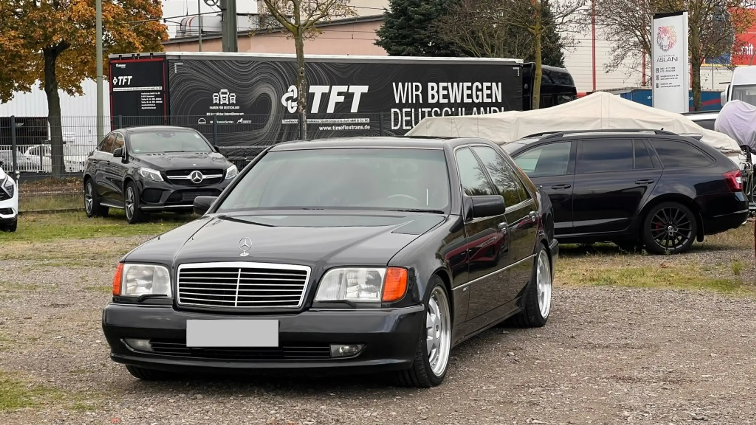 Mercedes-Benz - S 500