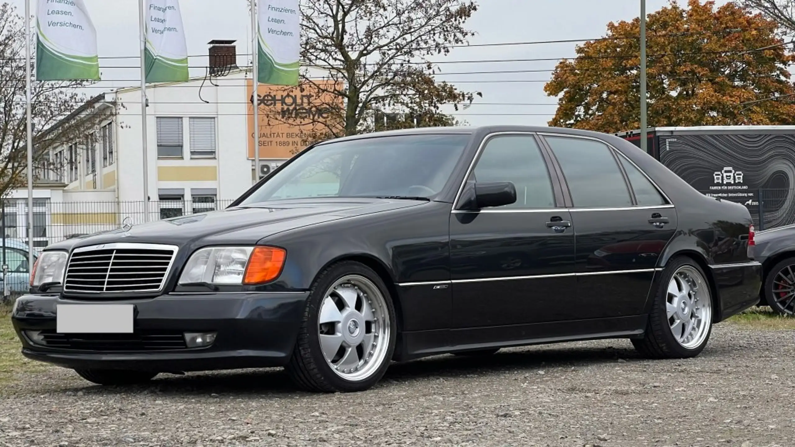 Mercedes-Benz - S 500