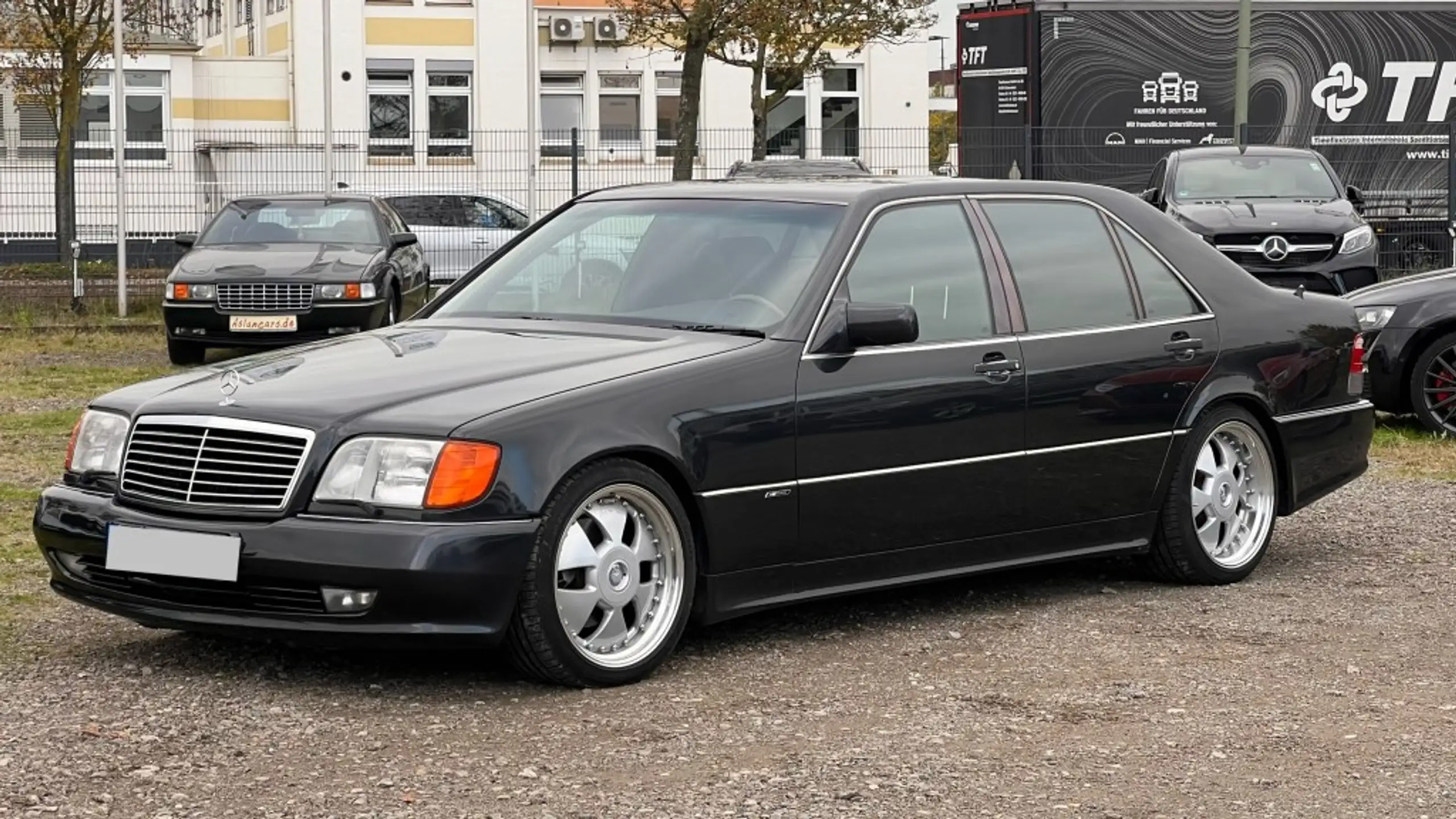 Mercedes-Benz - S 500