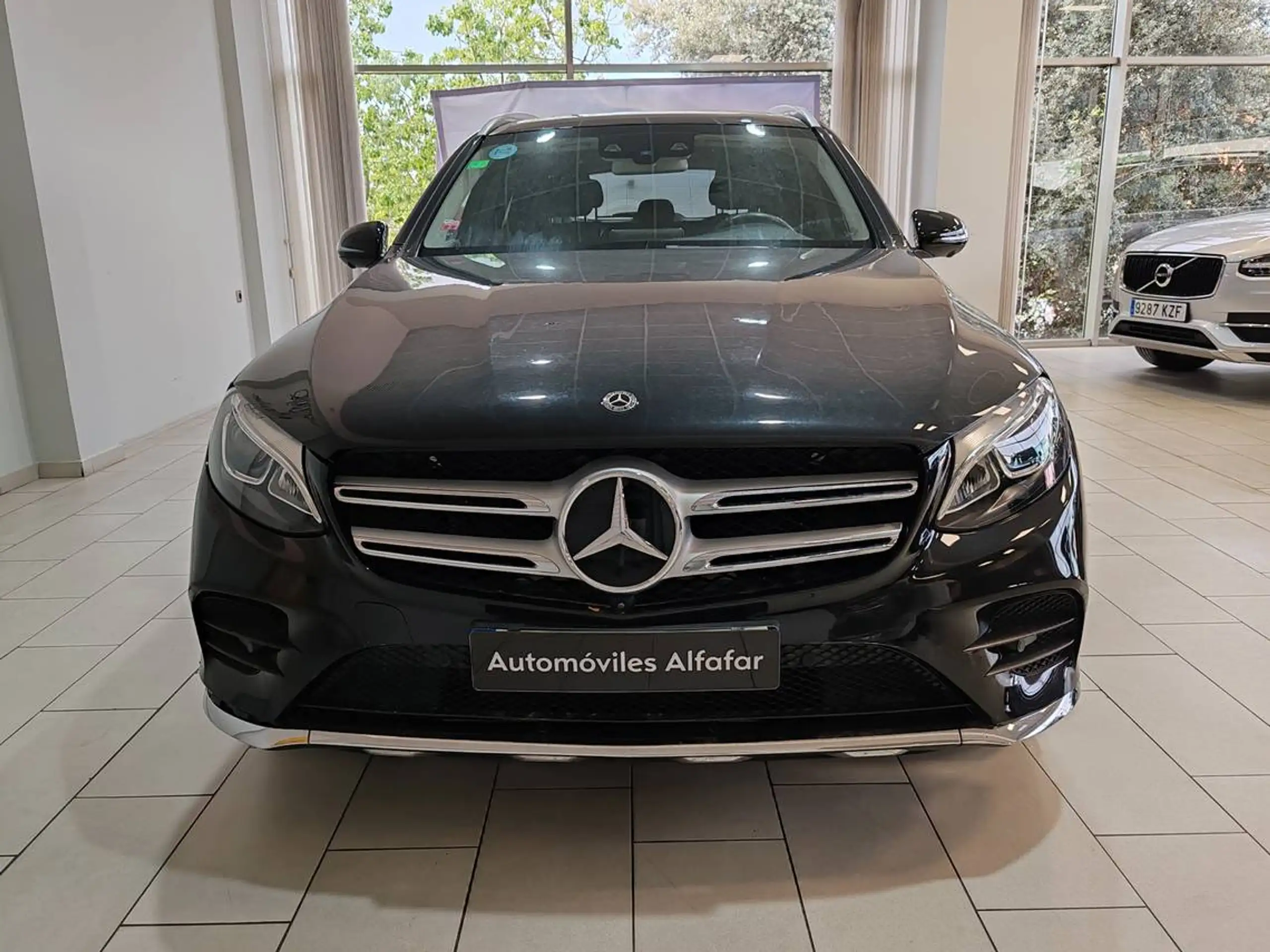 Mercedes-Benz - GLC 220