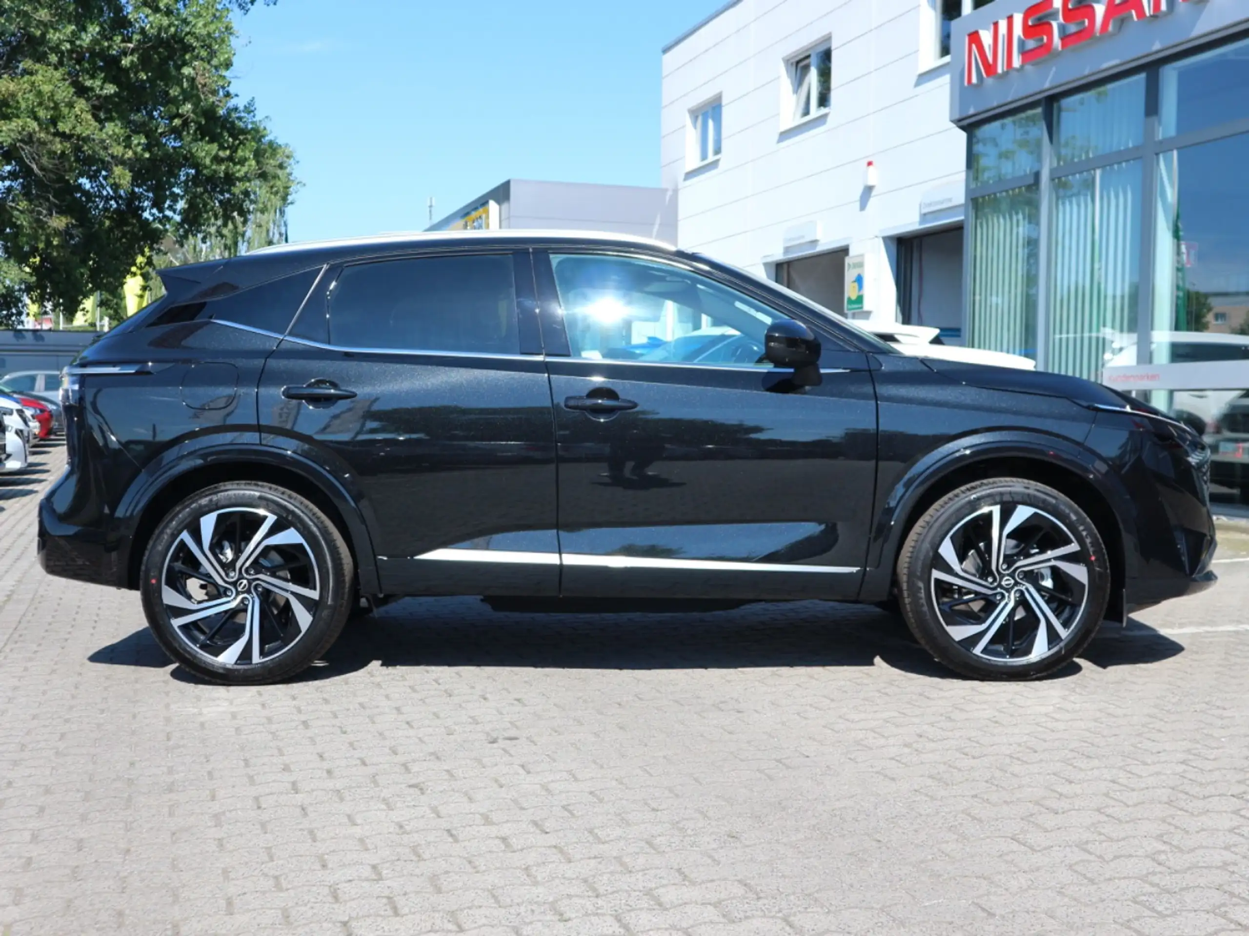 Nissan - Qashqai