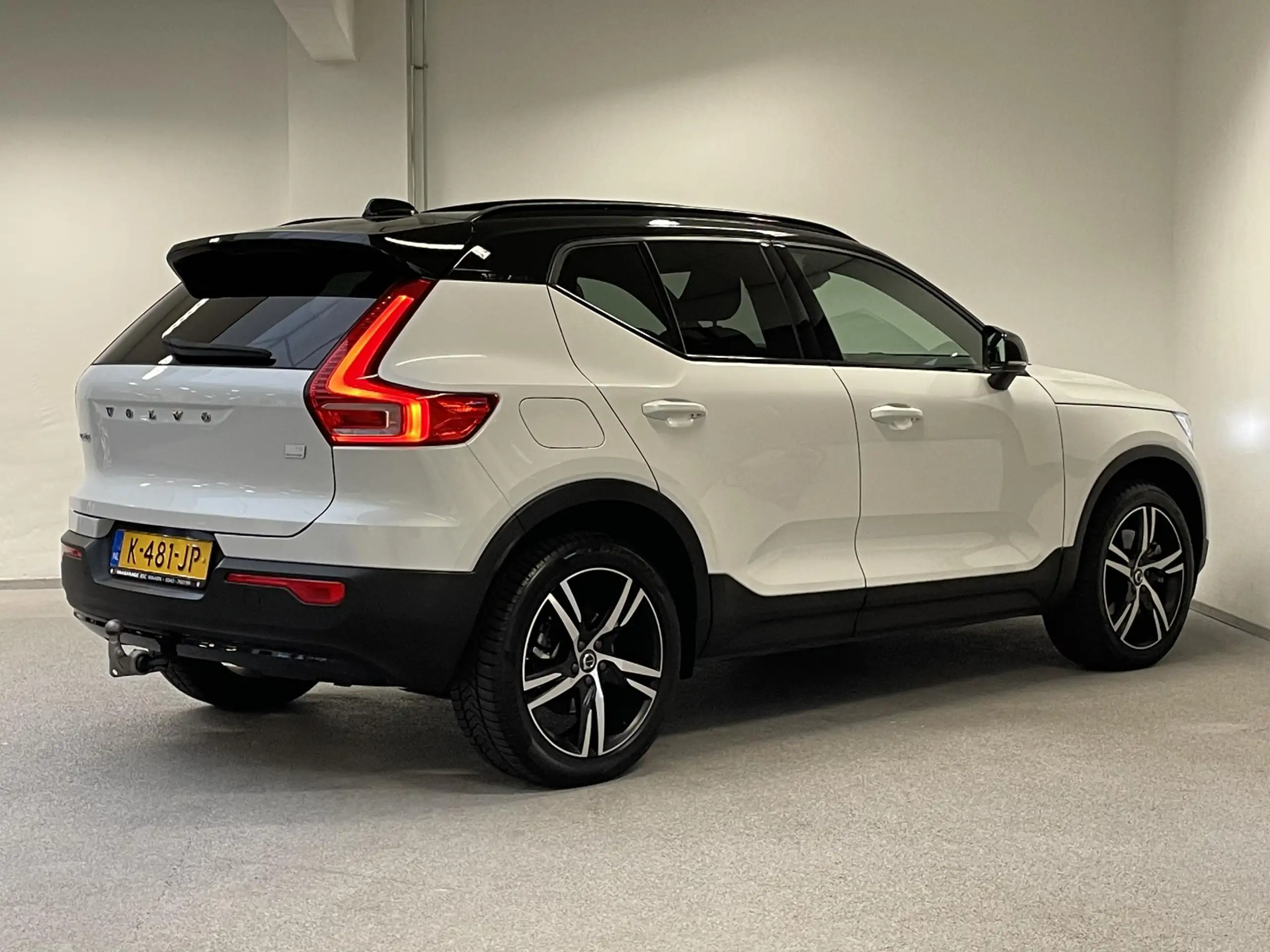 Volvo - XC40