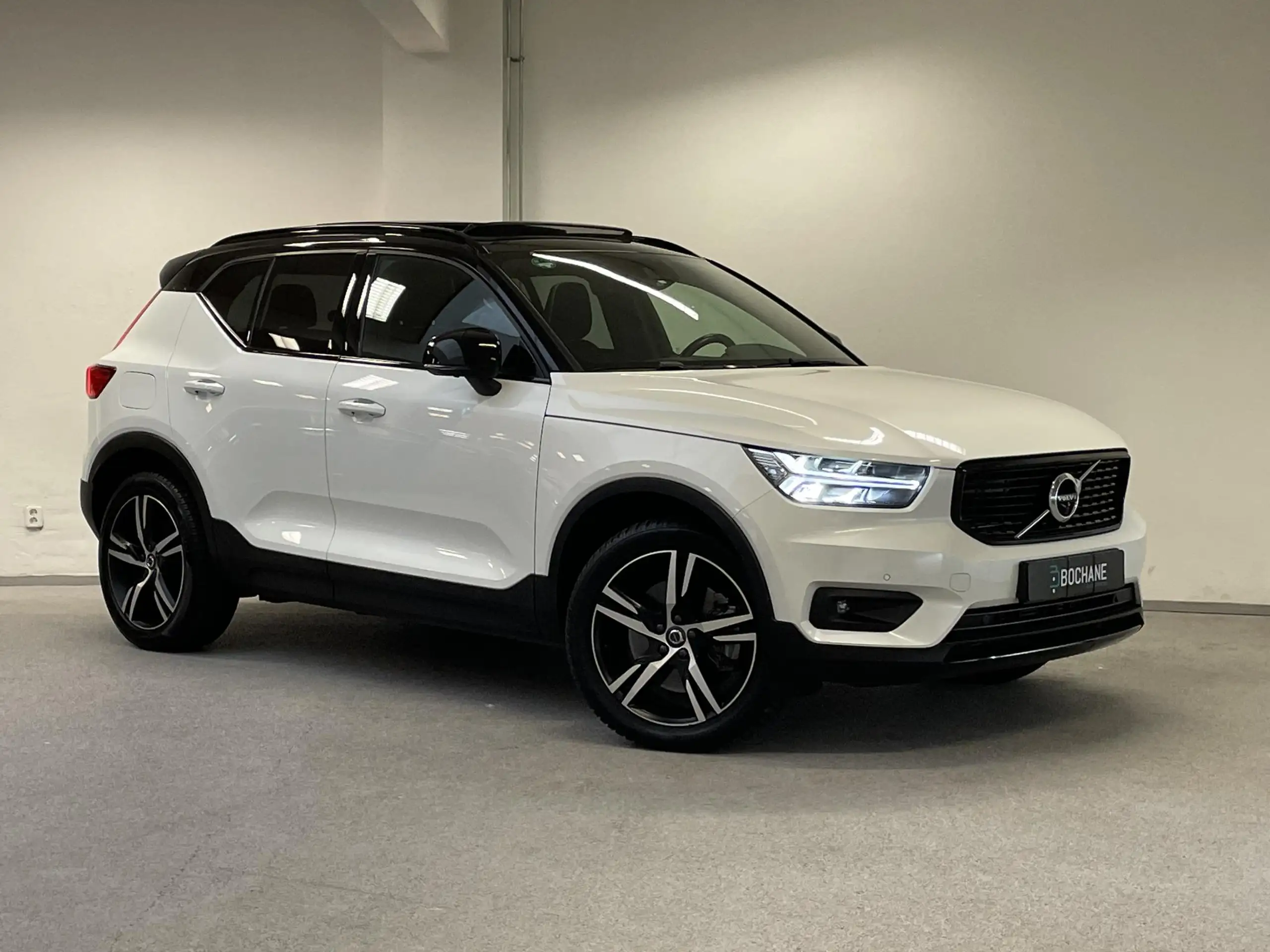 Volvo - XC40