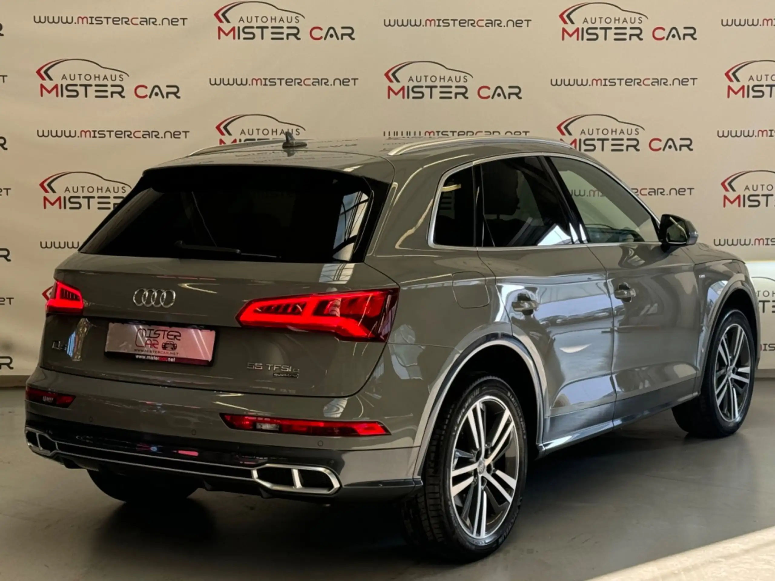 Audi - Q5