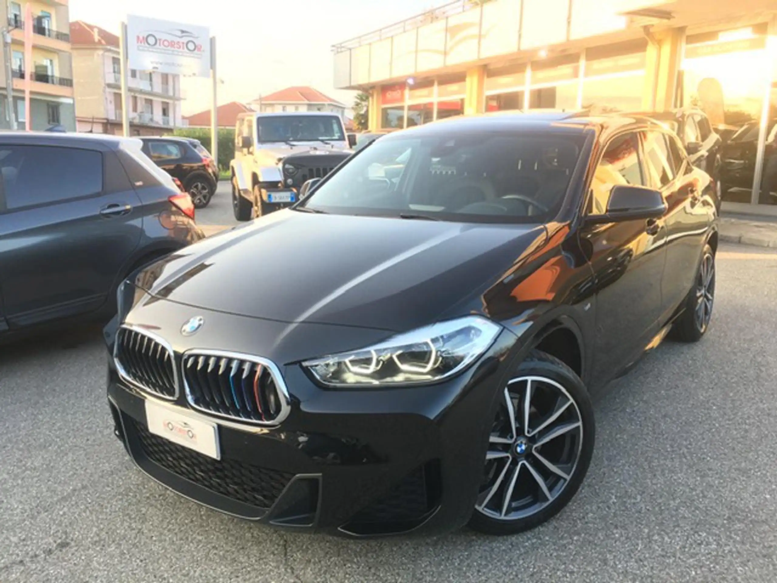 BMW - X2