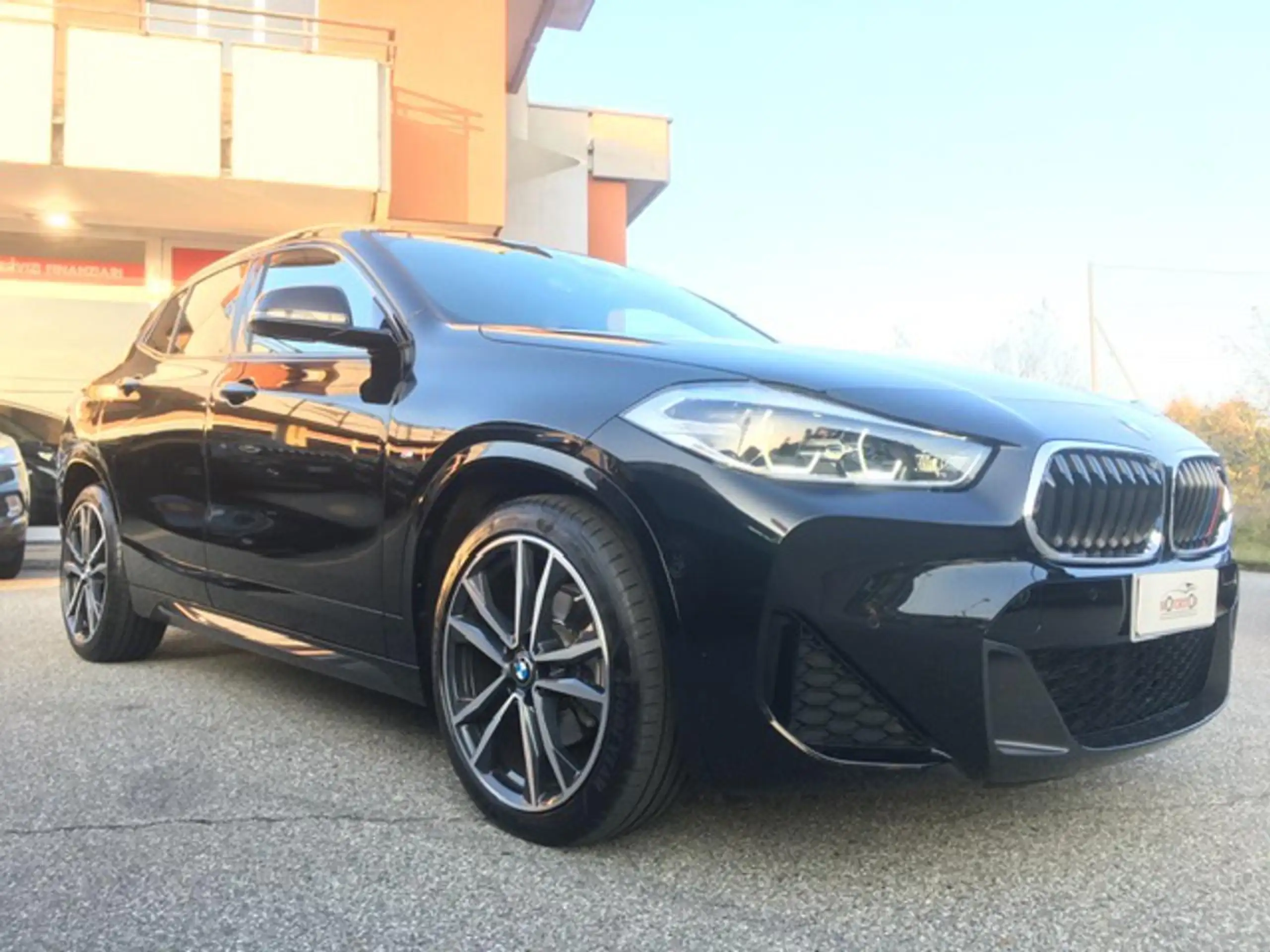 BMW - X2