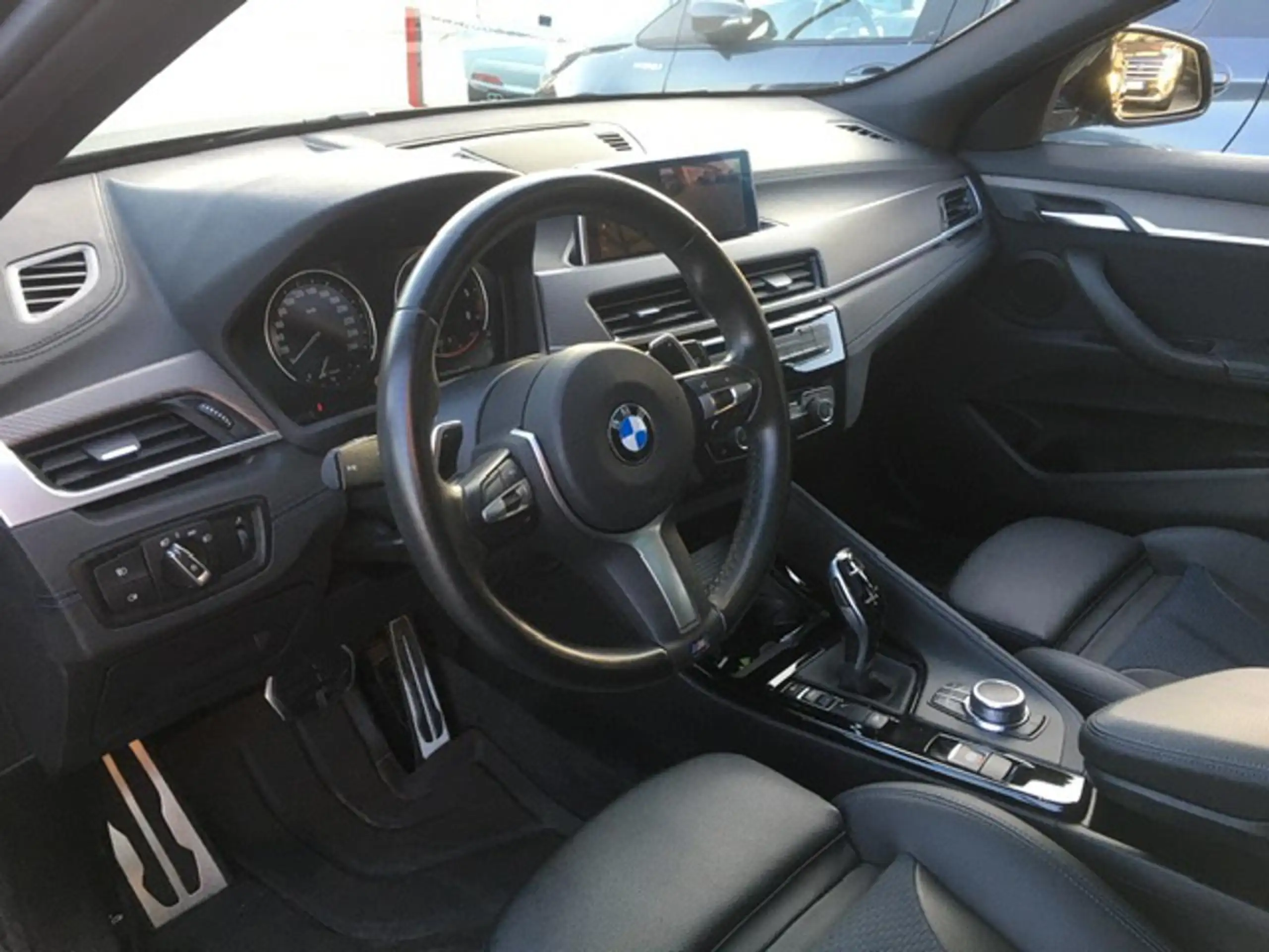 BMW - X2