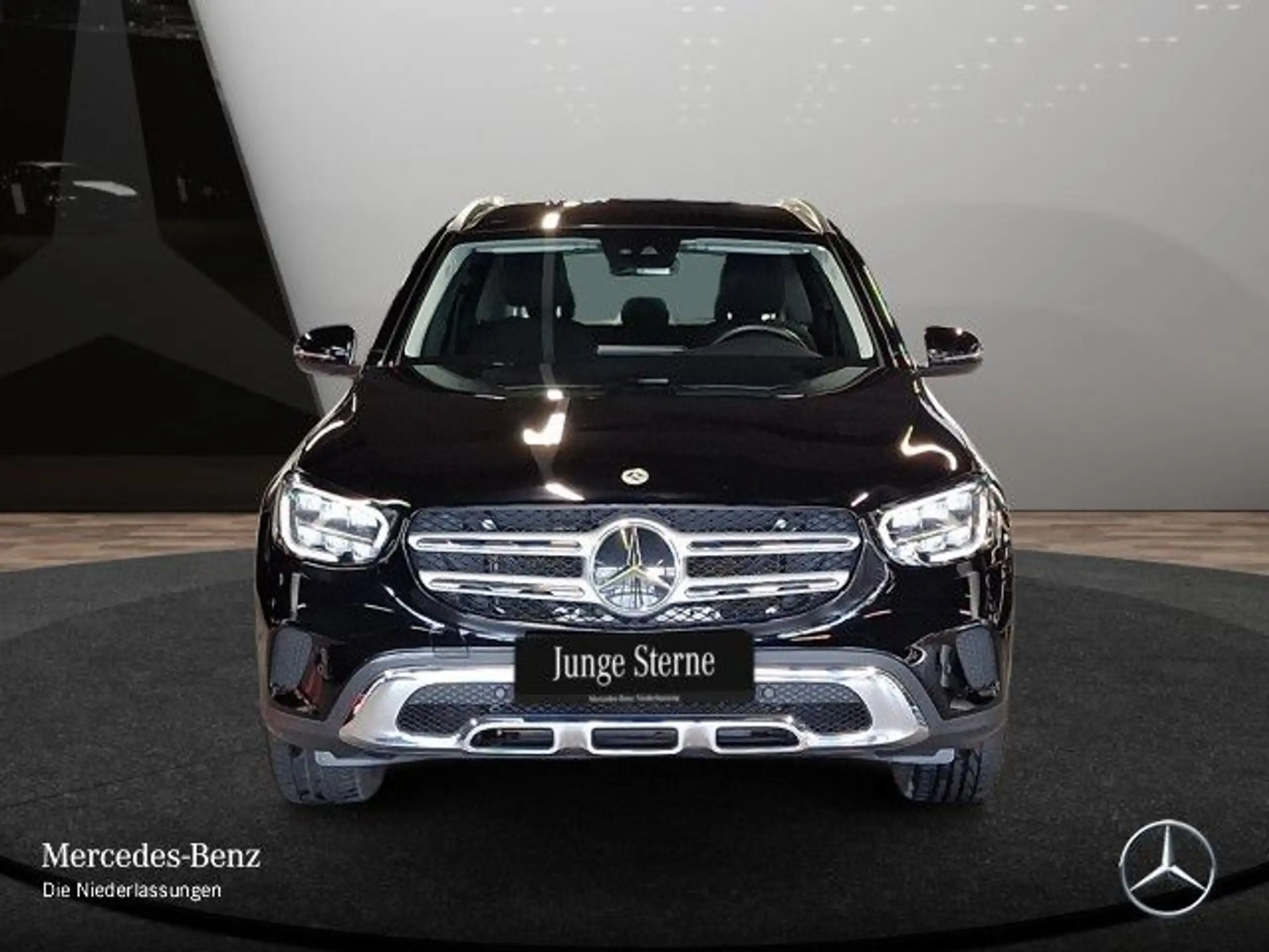 Mercedes-Benz - GLC 200