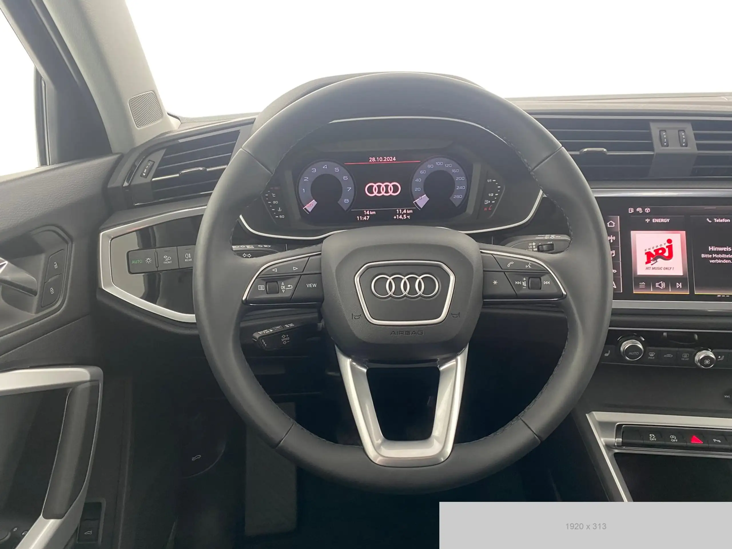 Audi - Q3