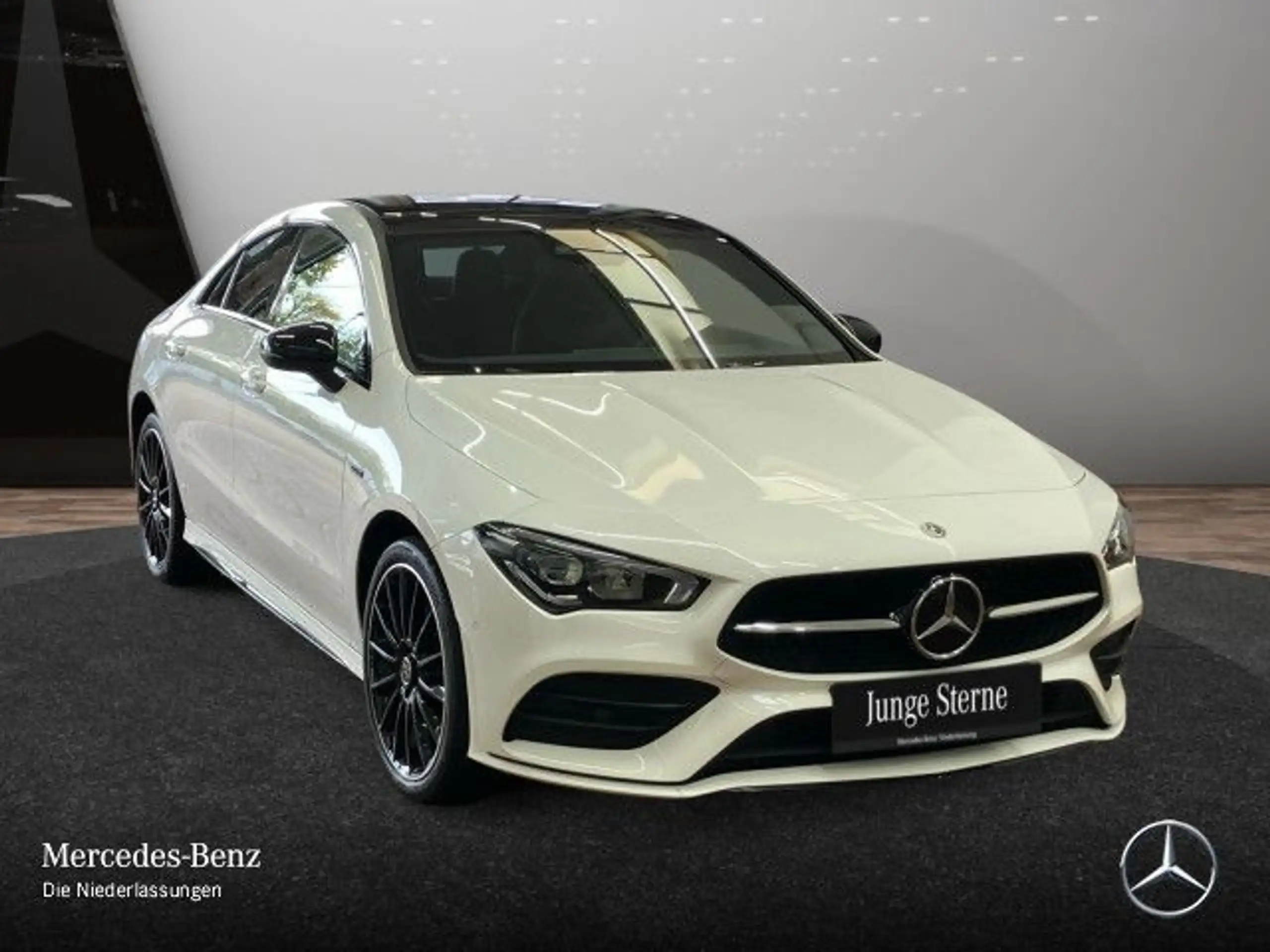 Mercedes-Benz - CLA 250