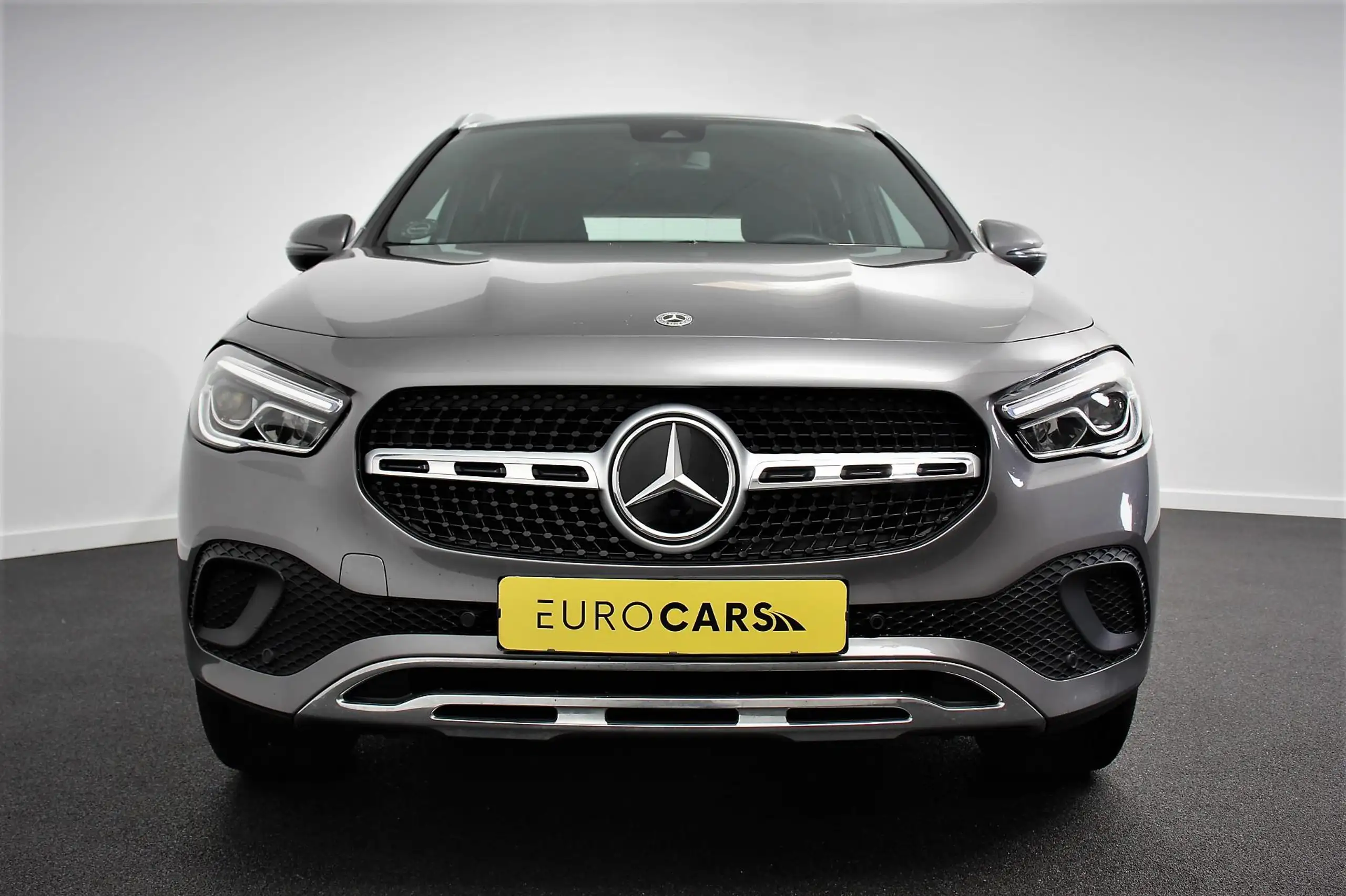 Mercedes-Benz - GLA 200