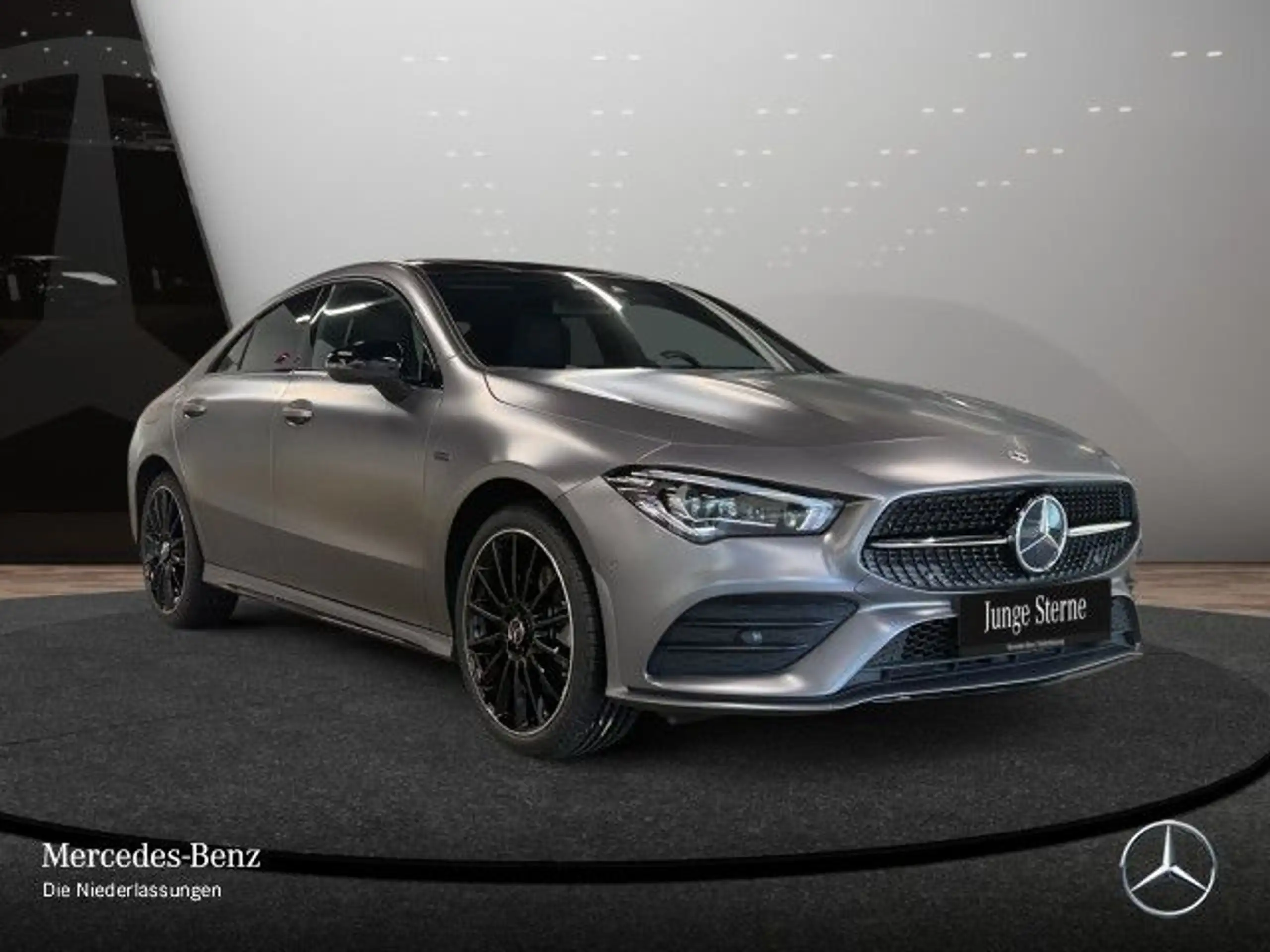 Mercedes-Benz - CLA 250