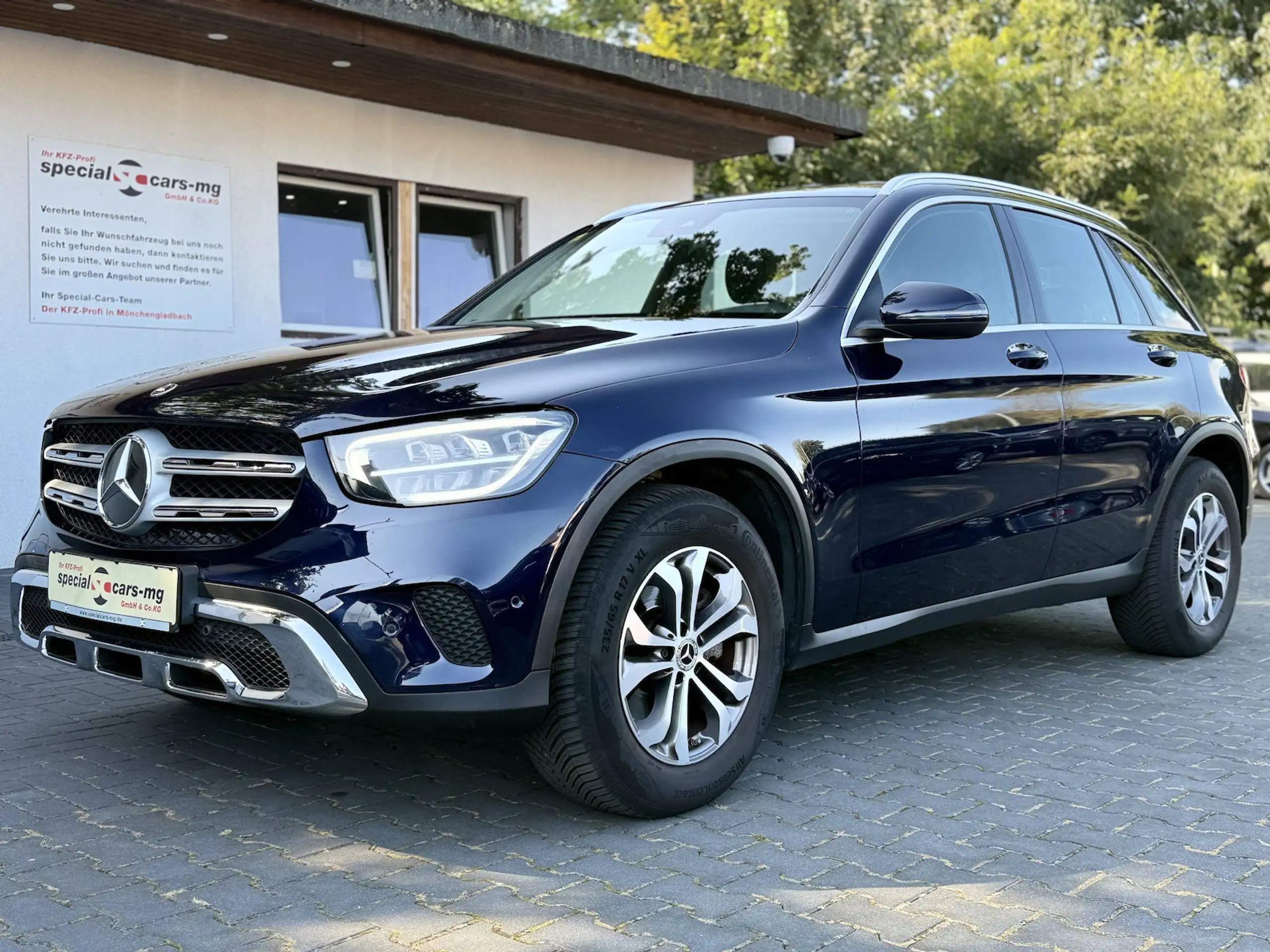 Mercedes-Benz - GLC 220