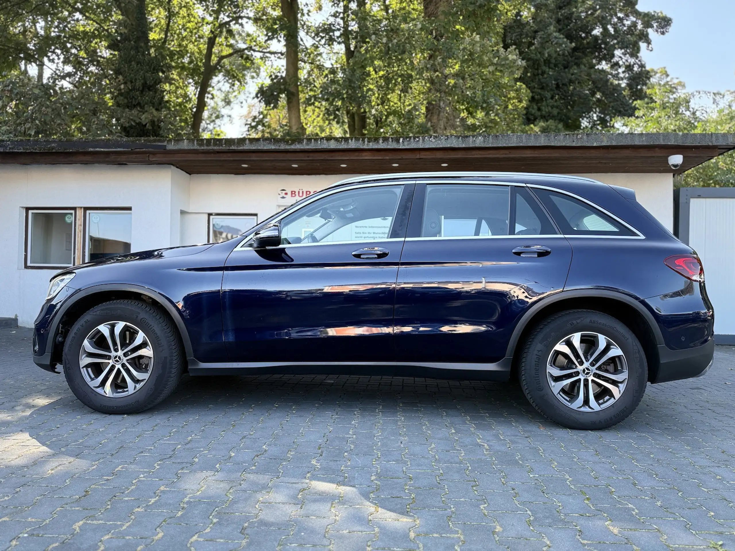 Mercedes-Benz - GLC 220