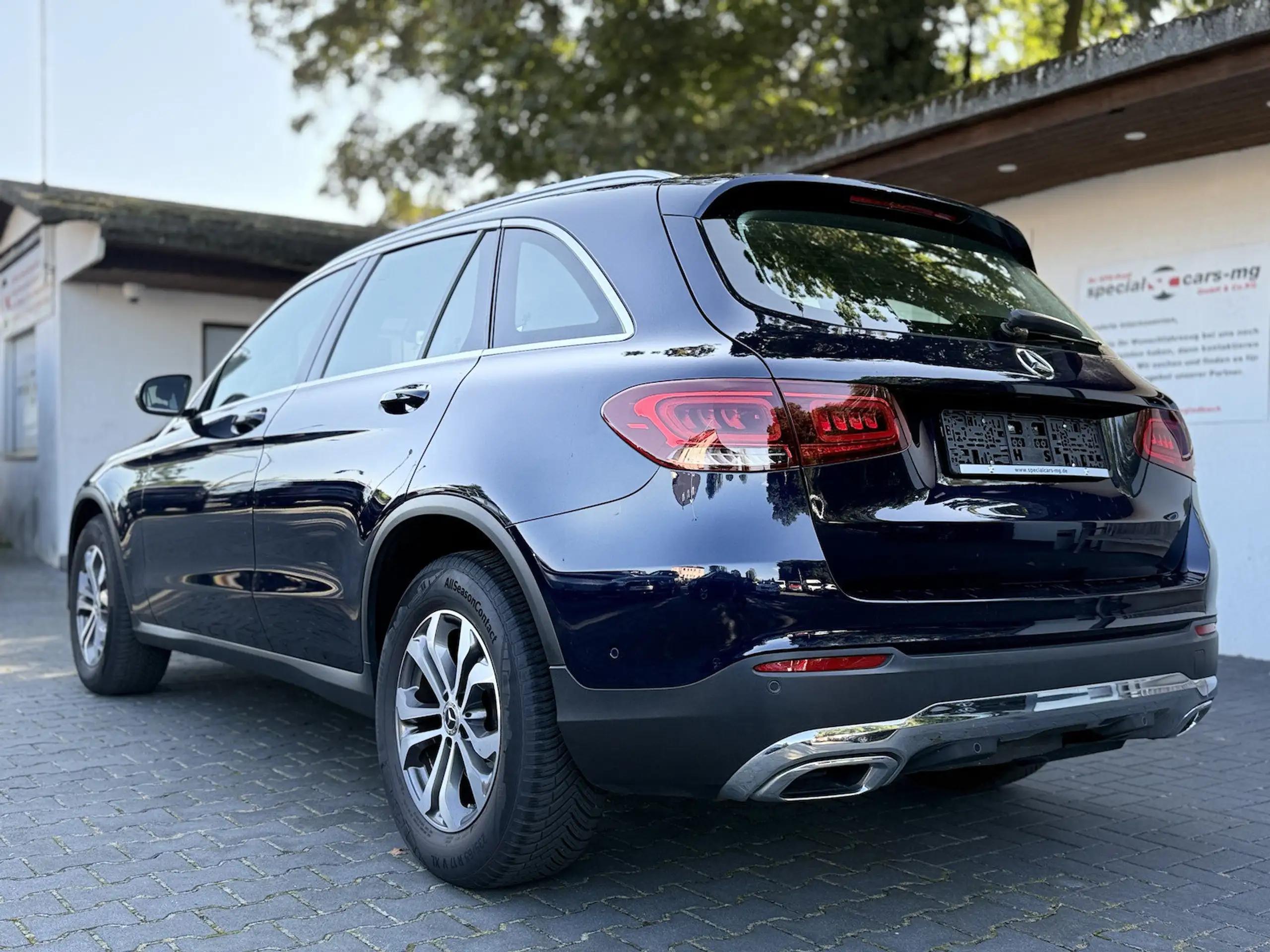 Mercedes-Benz - GLC 220