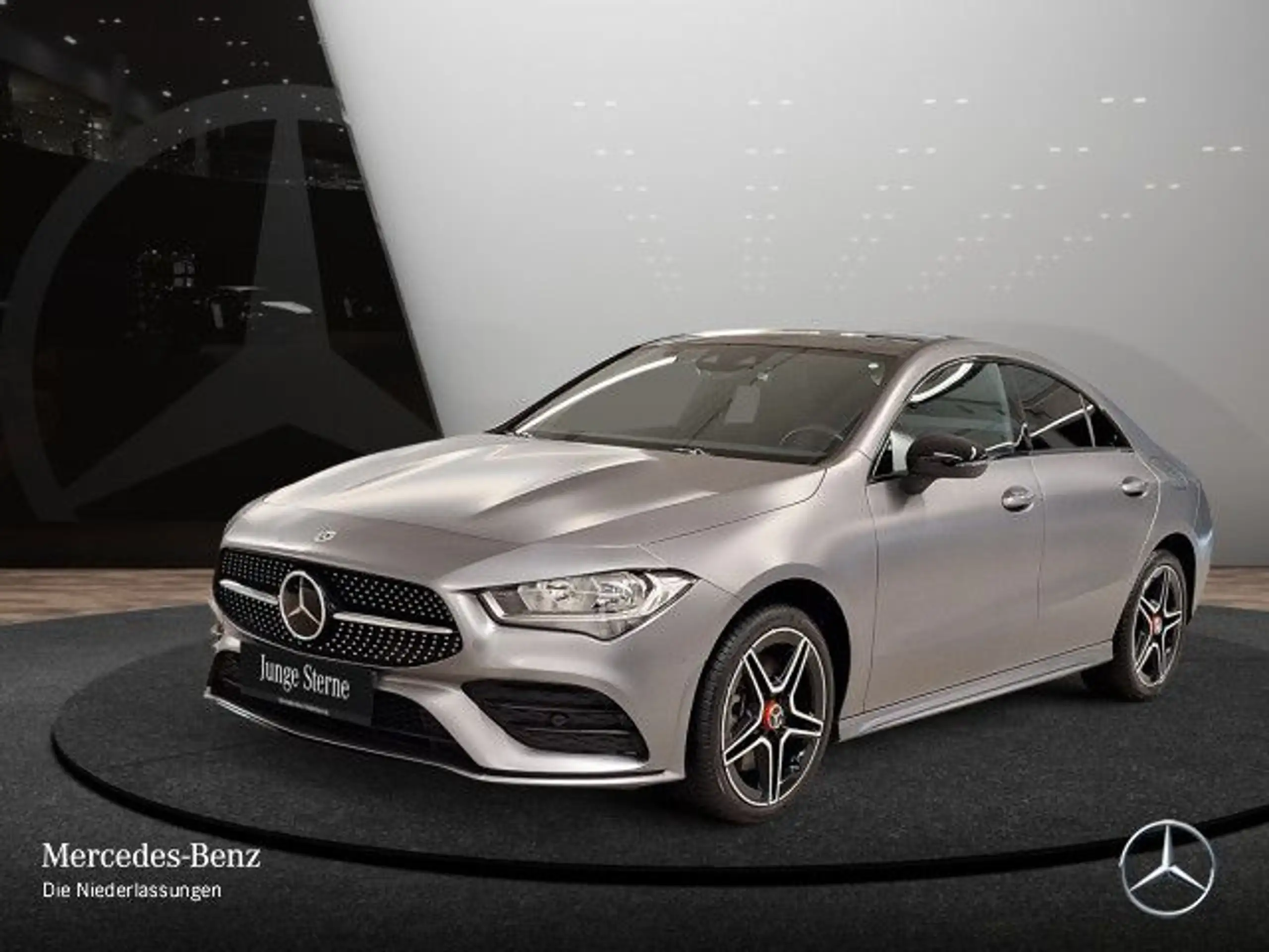 Mercedes-Benz - CLA 250