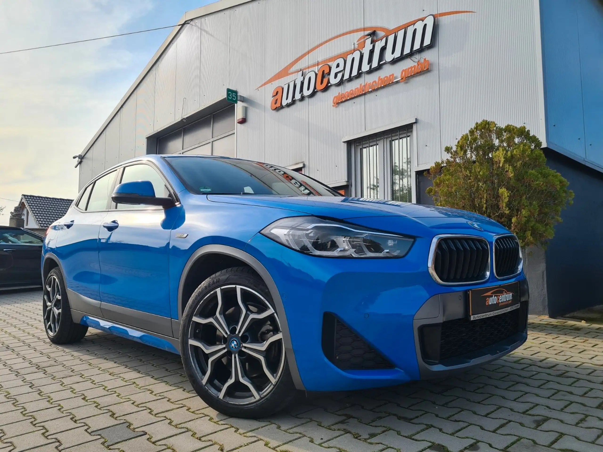 BMW - X2